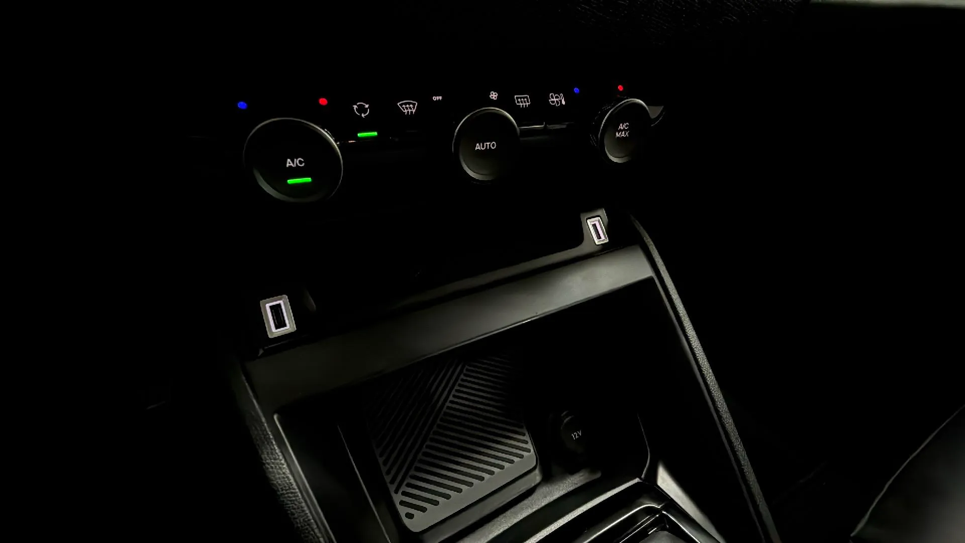 Citroën C4 PureTech 130 Plus - foto 22
