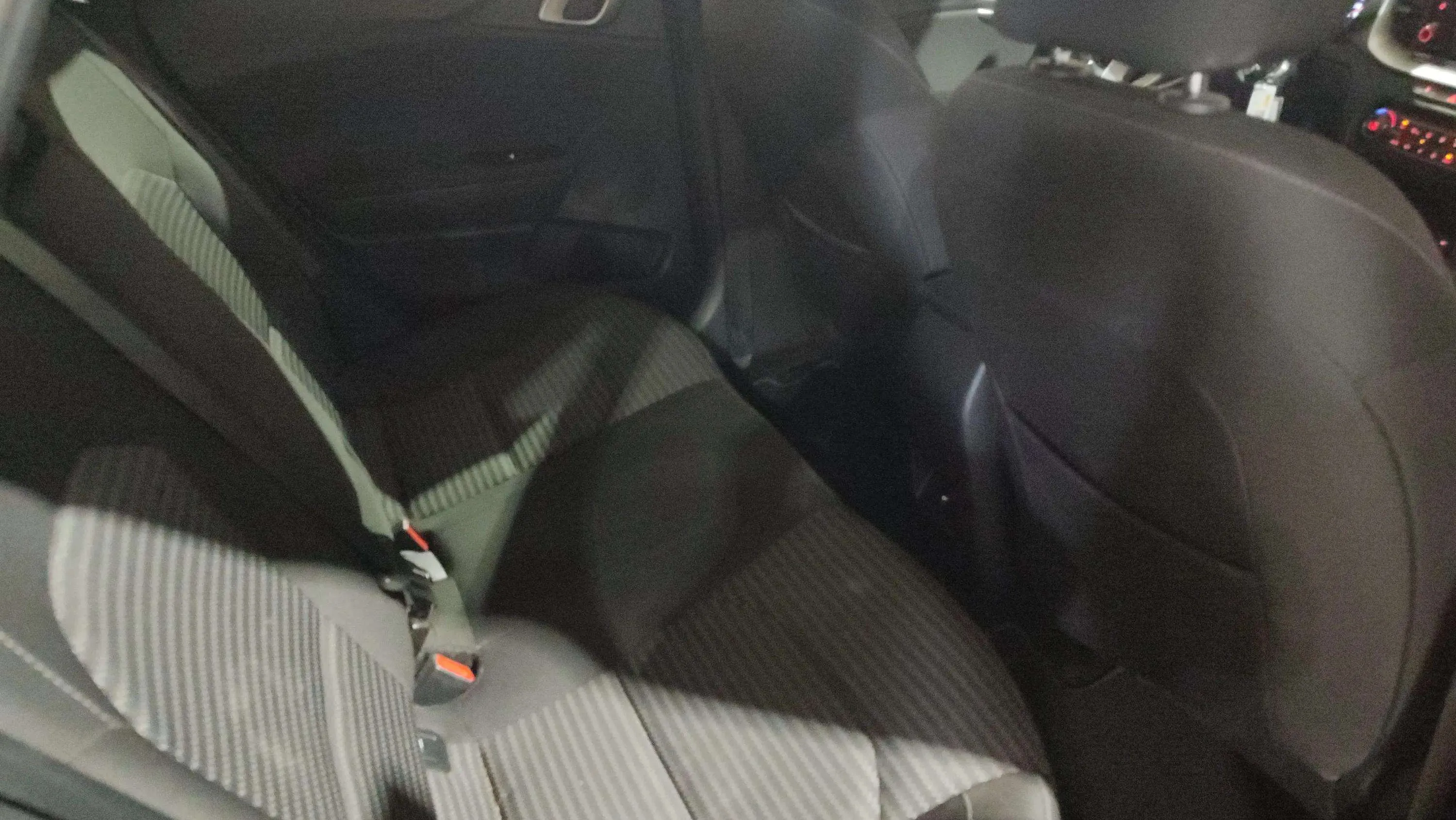 Kia Ceed 1.6 MHEV iMT Concept - foto 20