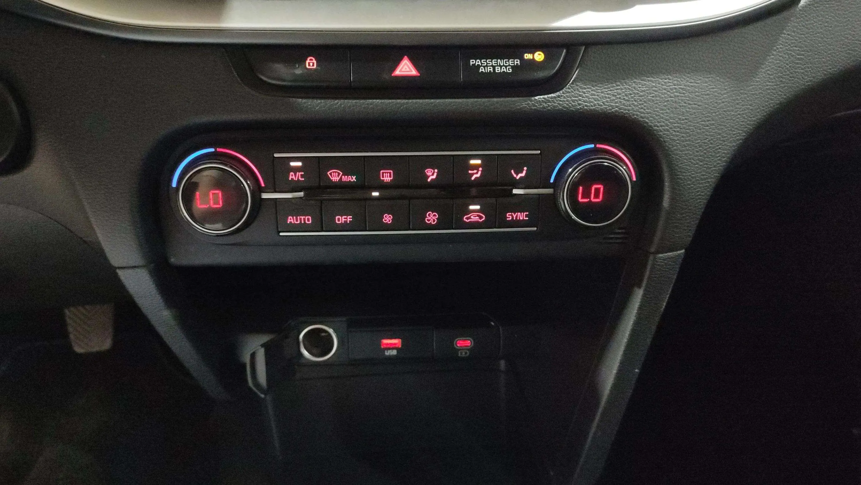 Kia Ceed 1.6 MHEV iMT Concept - foto 14