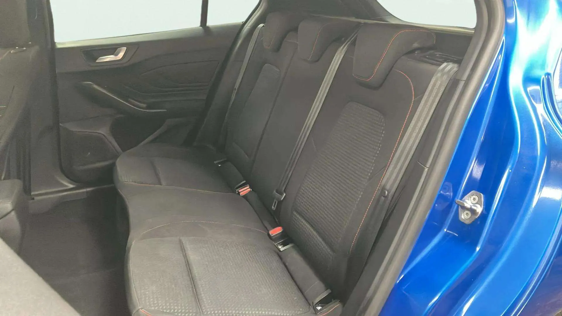 Ford Focus 1.0 EcoBoost ST-Line - foto 13