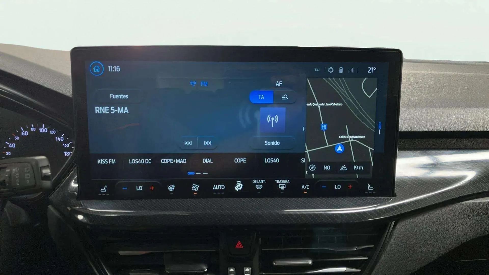 Ford Focus 1.0 EcoBoost ST-Line - foto 19