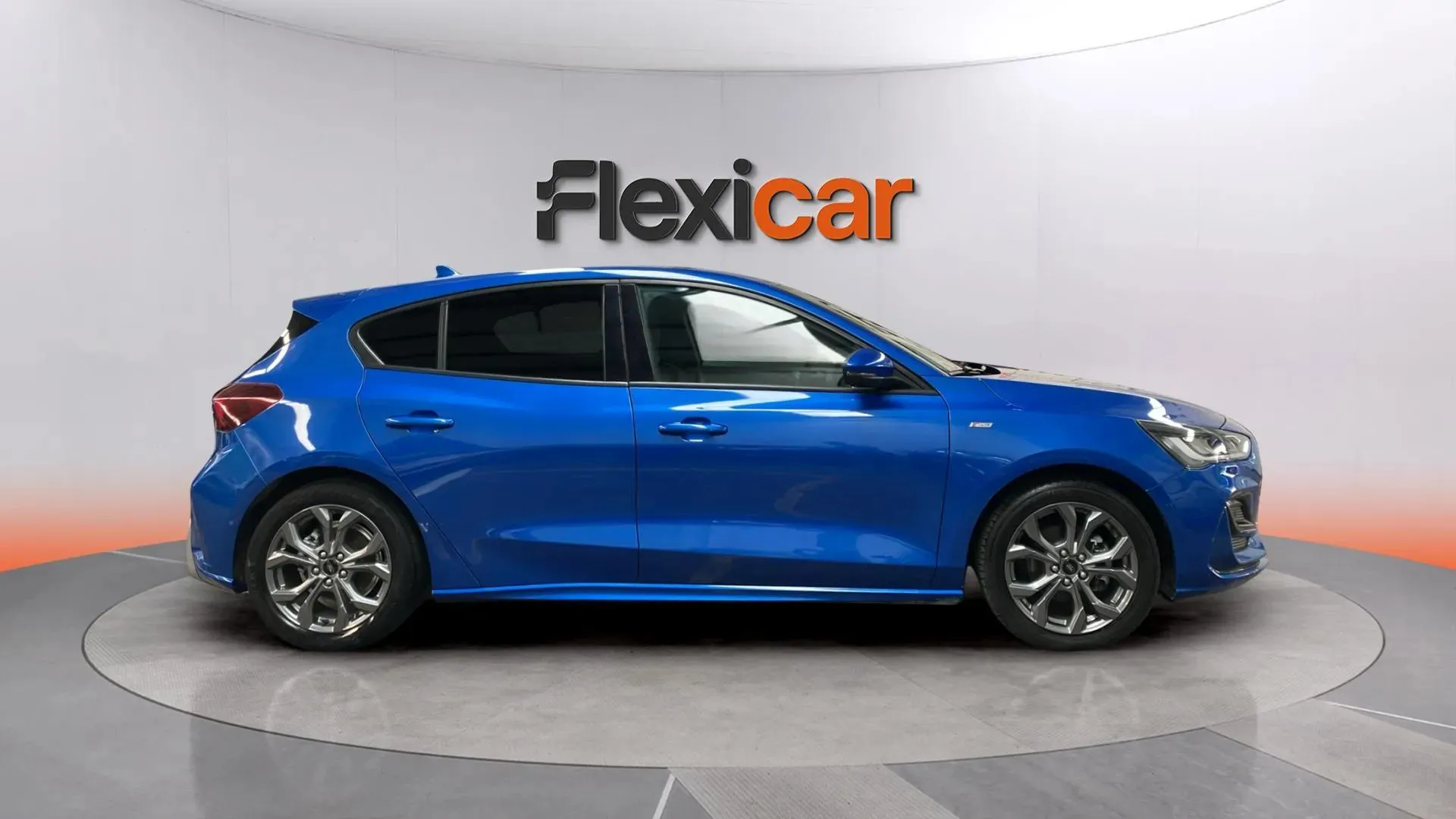 Ford Focus 1.0 EcoBoost ST-Line - foto 8