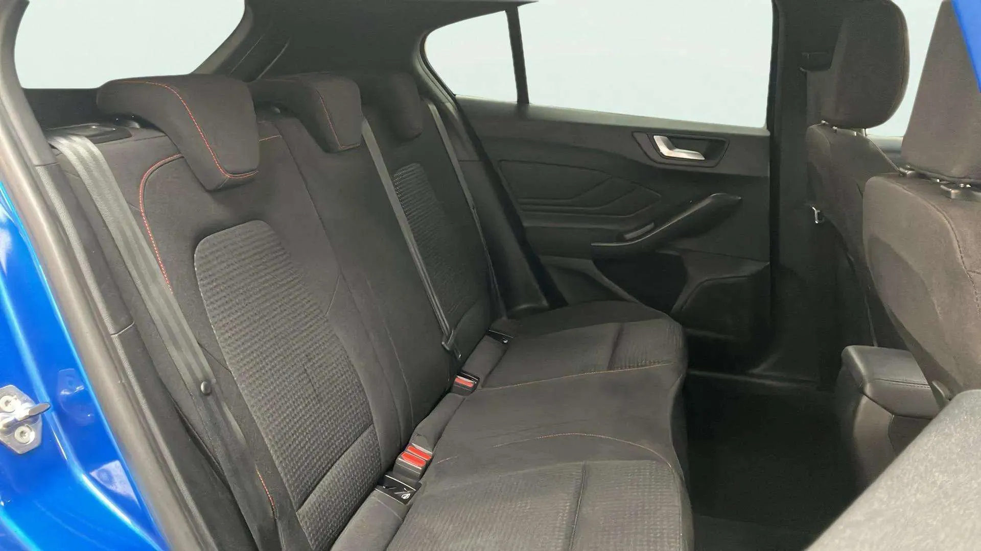 Ford Focus 1.0 EcoBoost ST-Line - foto 14