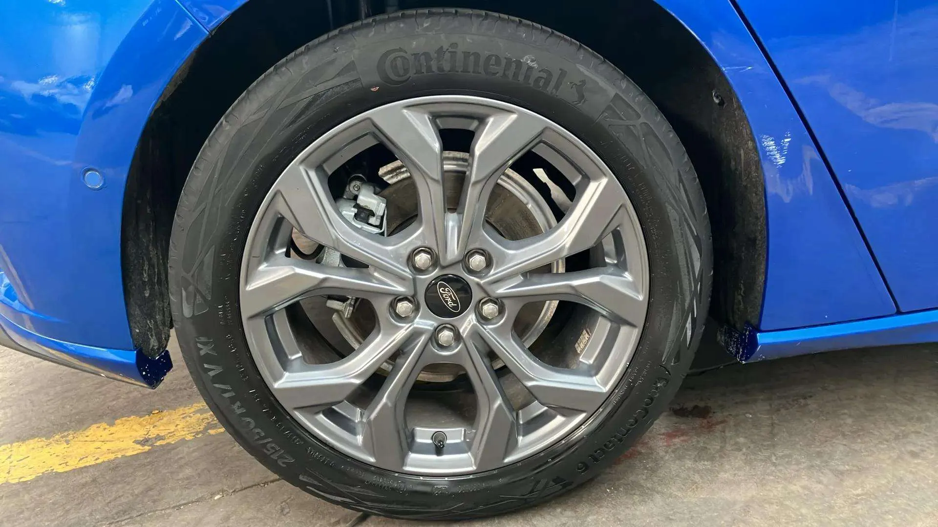 Ford Focus 1.0 EcoBoost ST-Line - foto 24