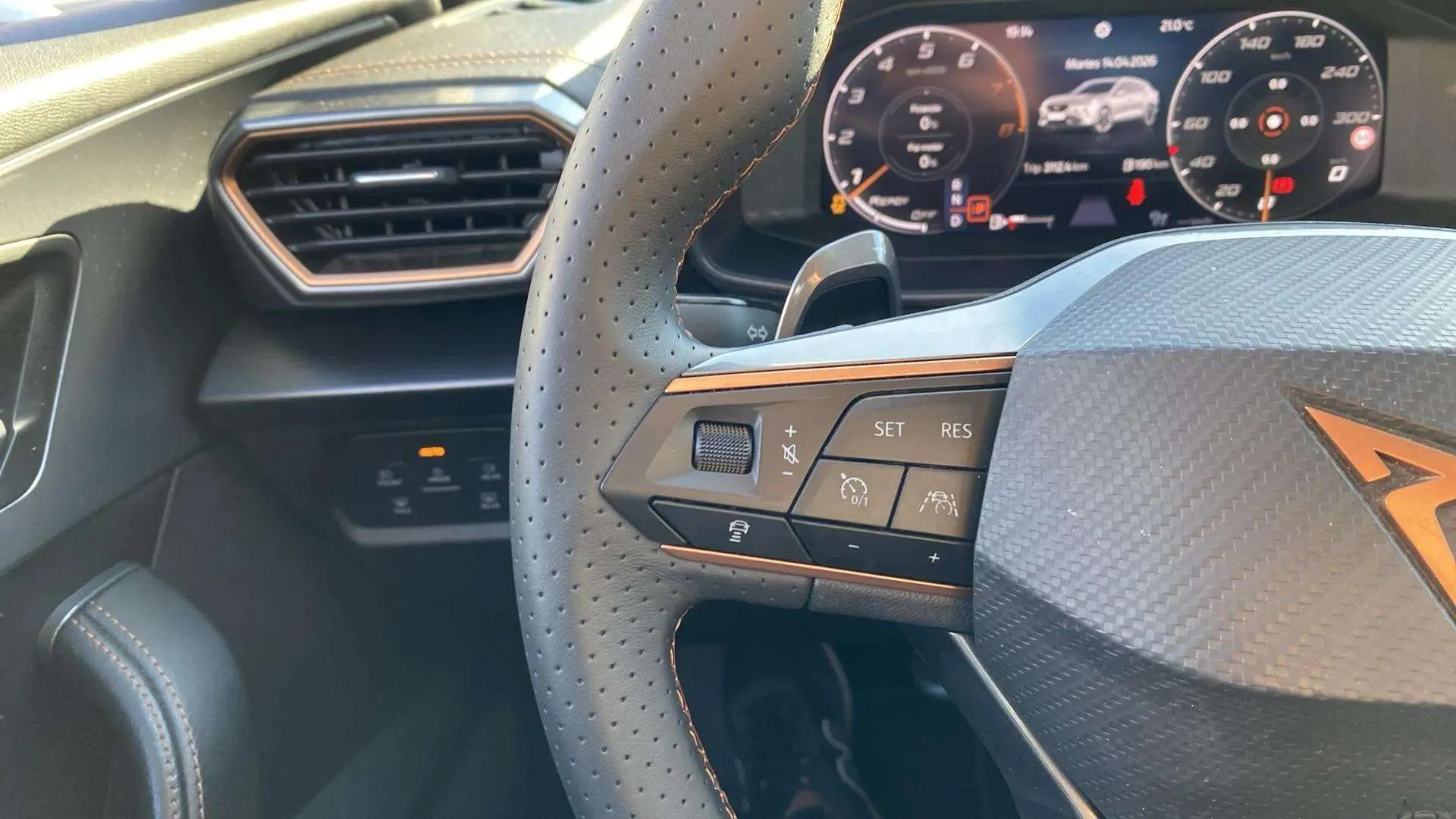 Cupra Formentor 1.5 TSI DSG - foto 14