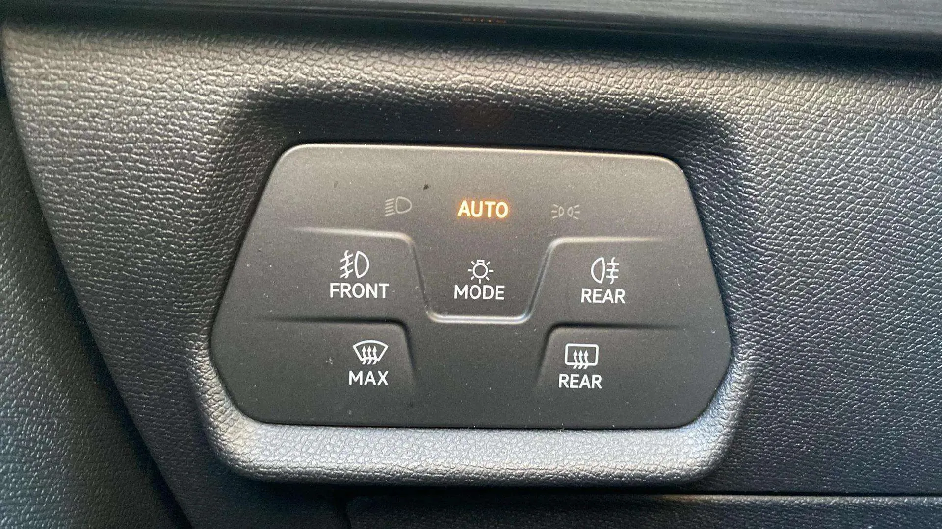 Cupra Formentor 1.5 TSI DSG - foto 18