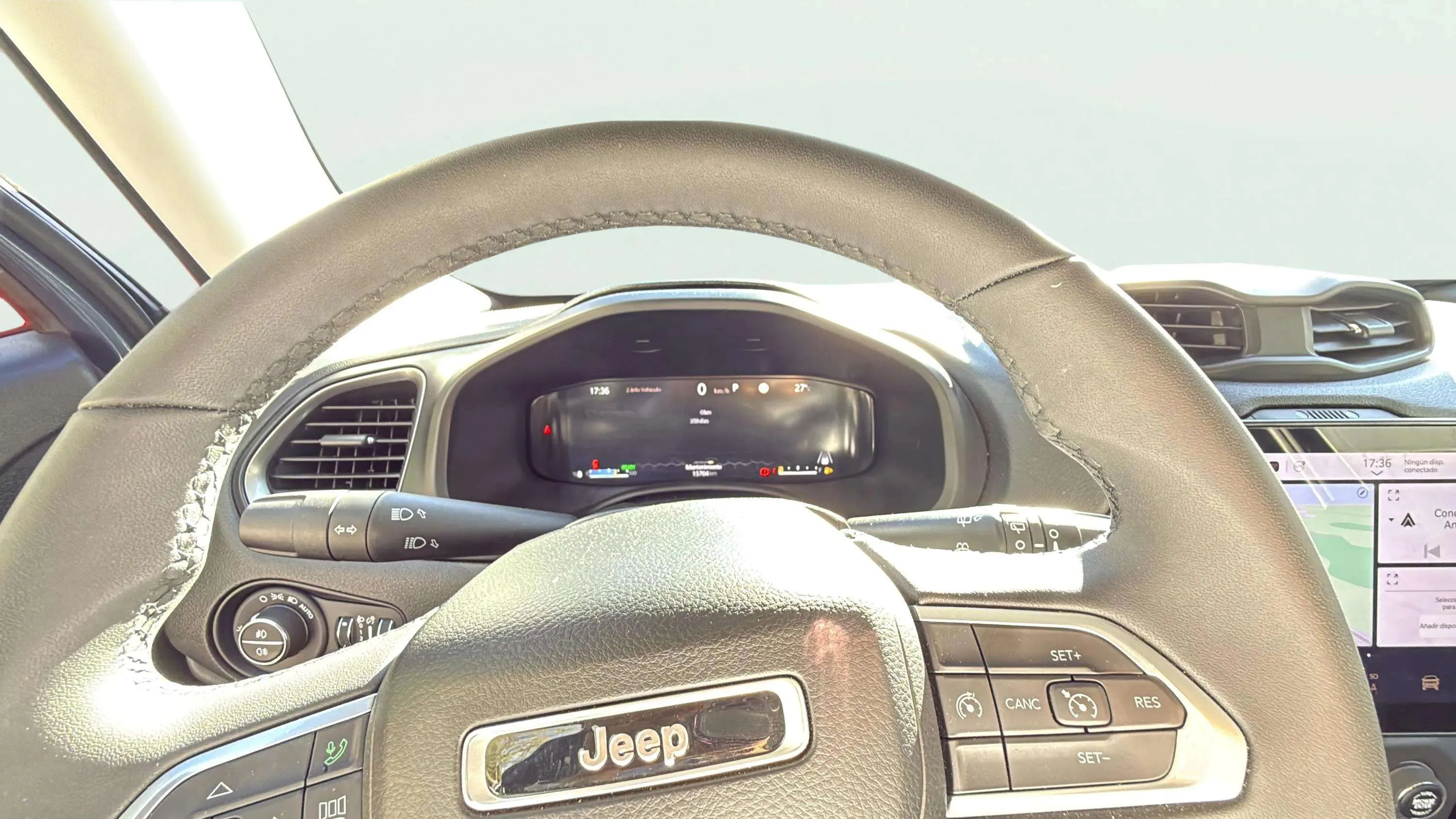 Jeep Renegade eHybrid 1.5 Limited ATX - foto 14
