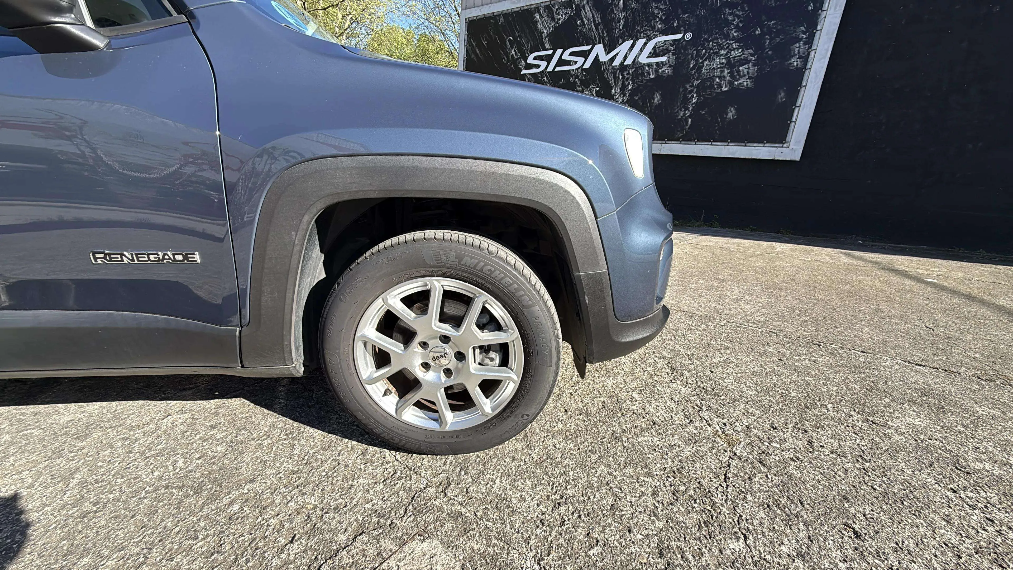 Jeep Renegade eHybrid 1.5 Limited ATX - foto 10