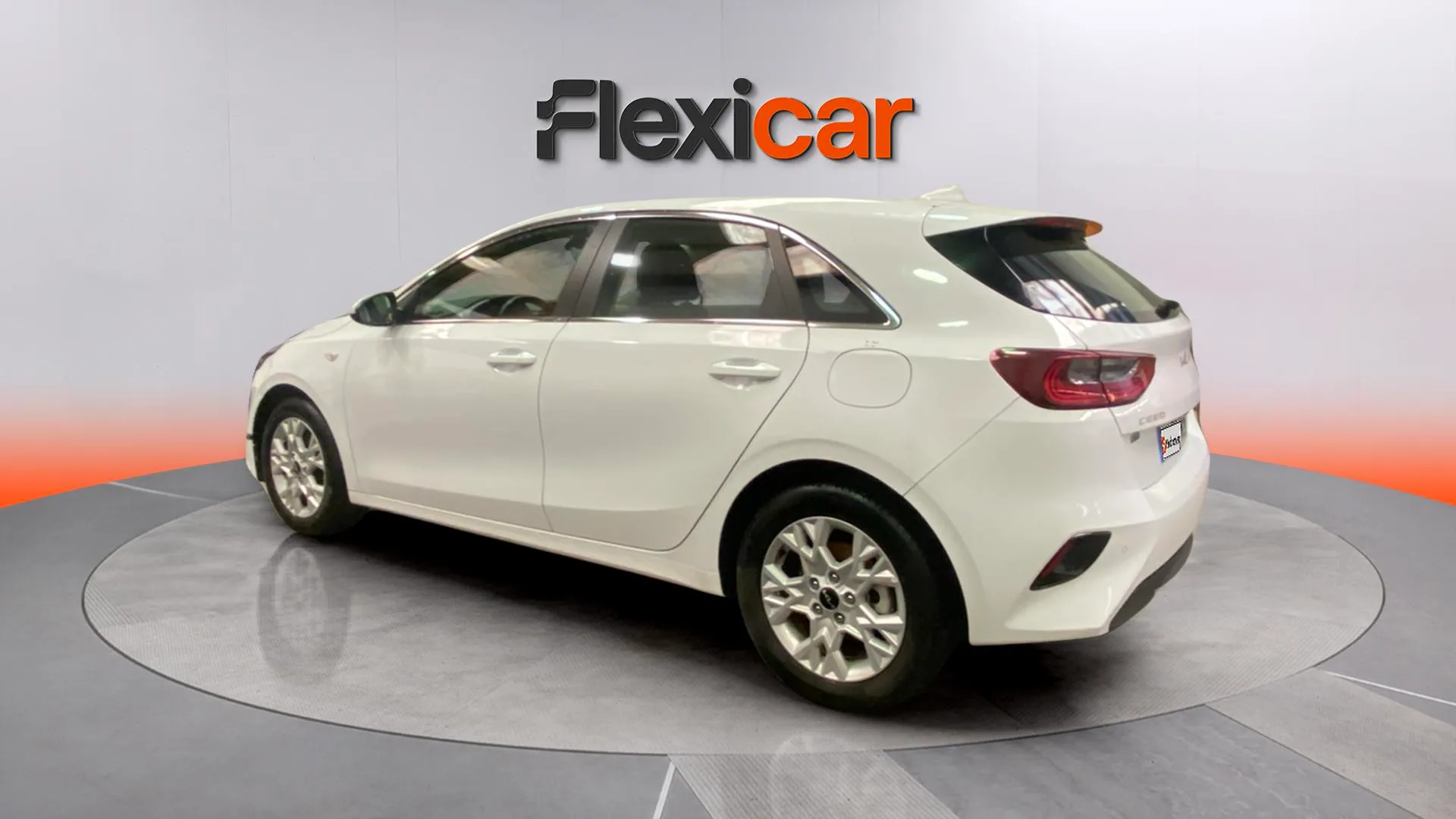 Kia Ceed 1.6 MHEV iMT Drive - foto 5