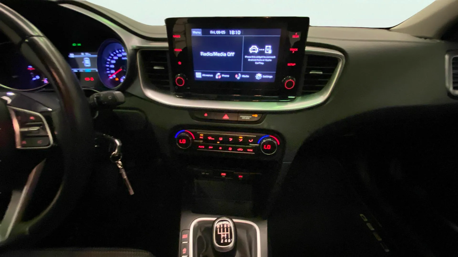 Kia Ceed 1.6 MHEV iMT Drive - foto 13
