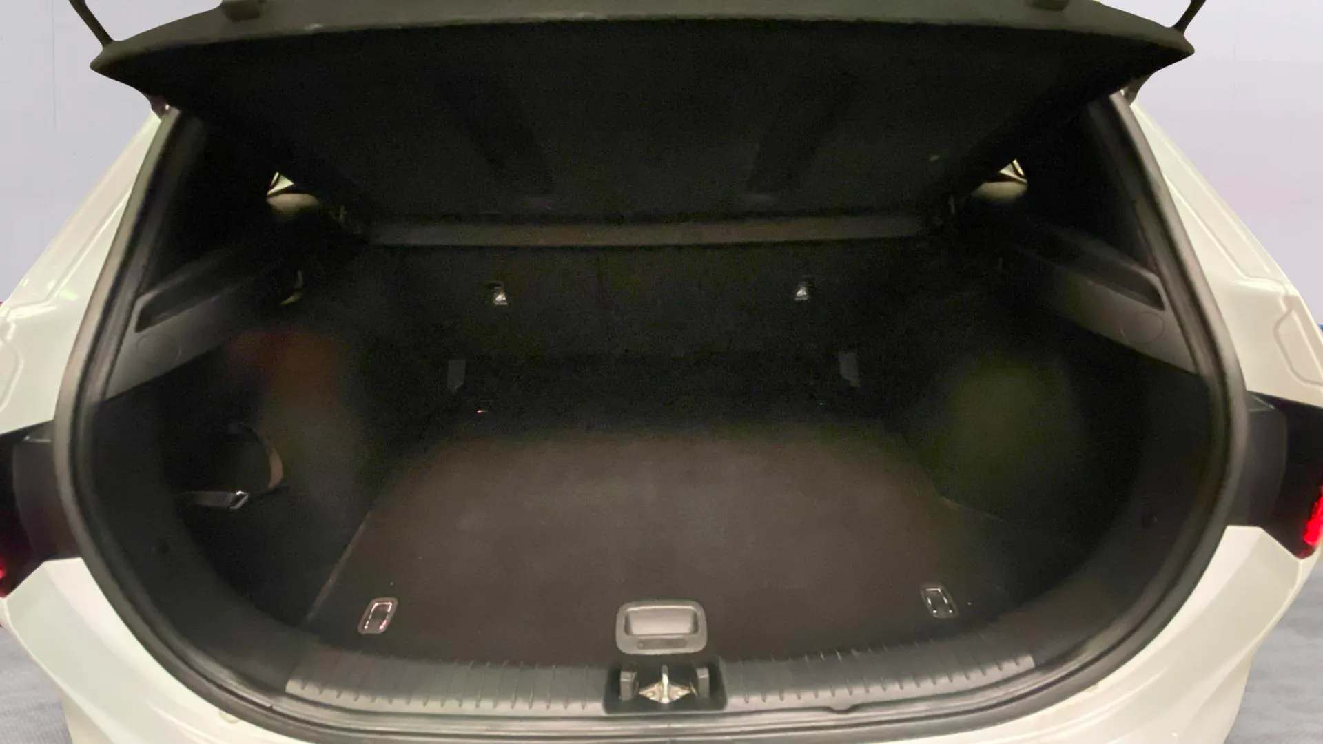 Kia Ceed 1.6 MHEV iMT Drive - foto 19