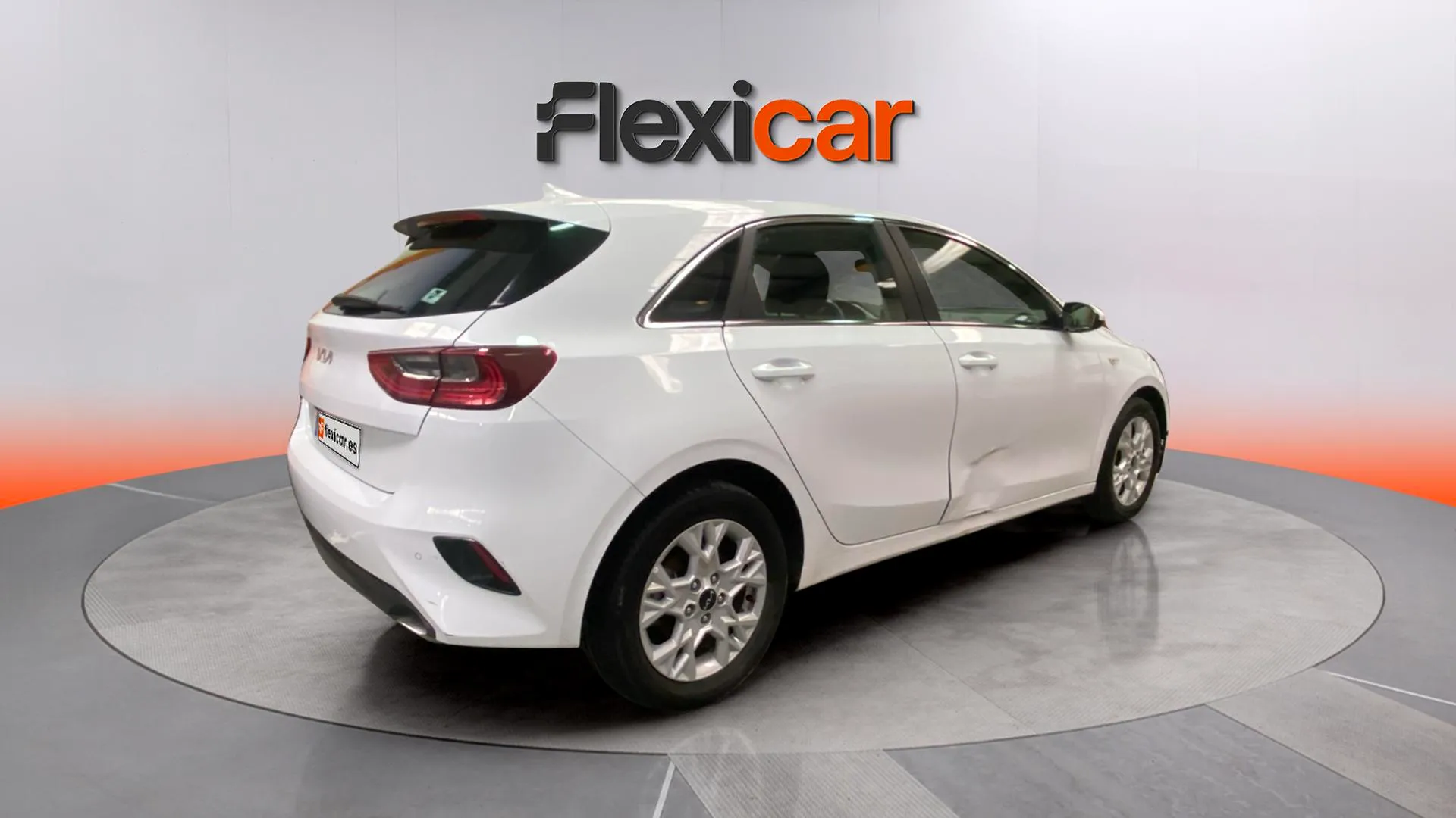 Kia Ceed 1.6 MHEV iMT Drive - foto 7
