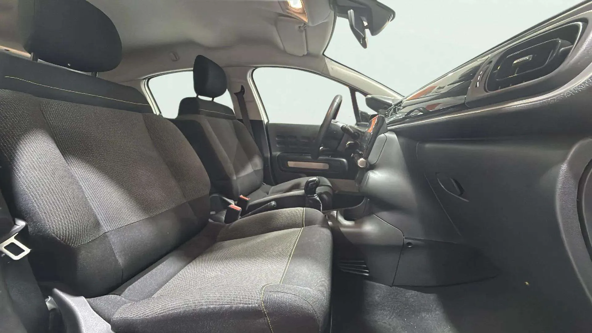 Citroën C3 PureTech Plus - foto 16