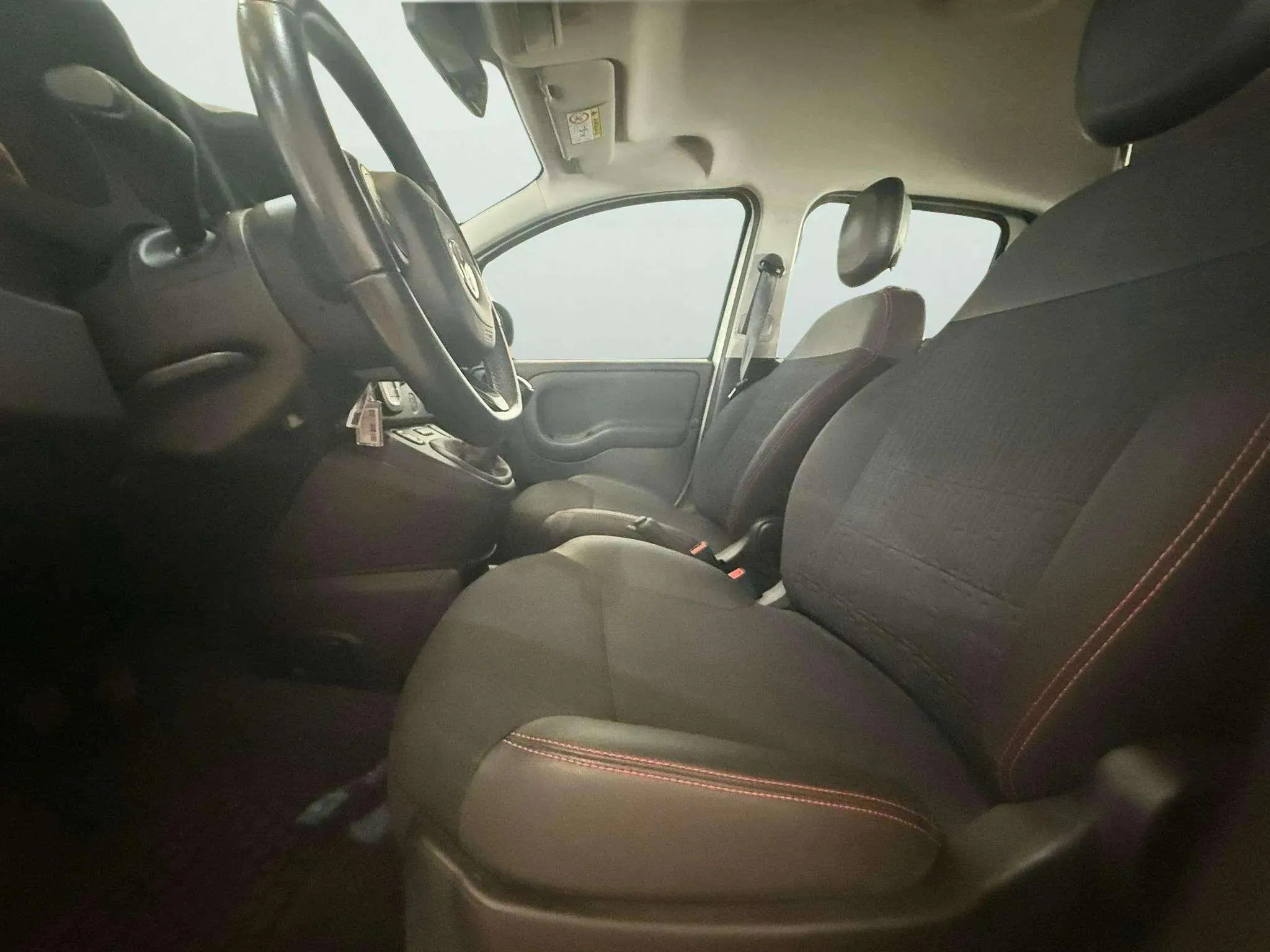 Fiat Panda Red 1.0 Hybrid - foto 10