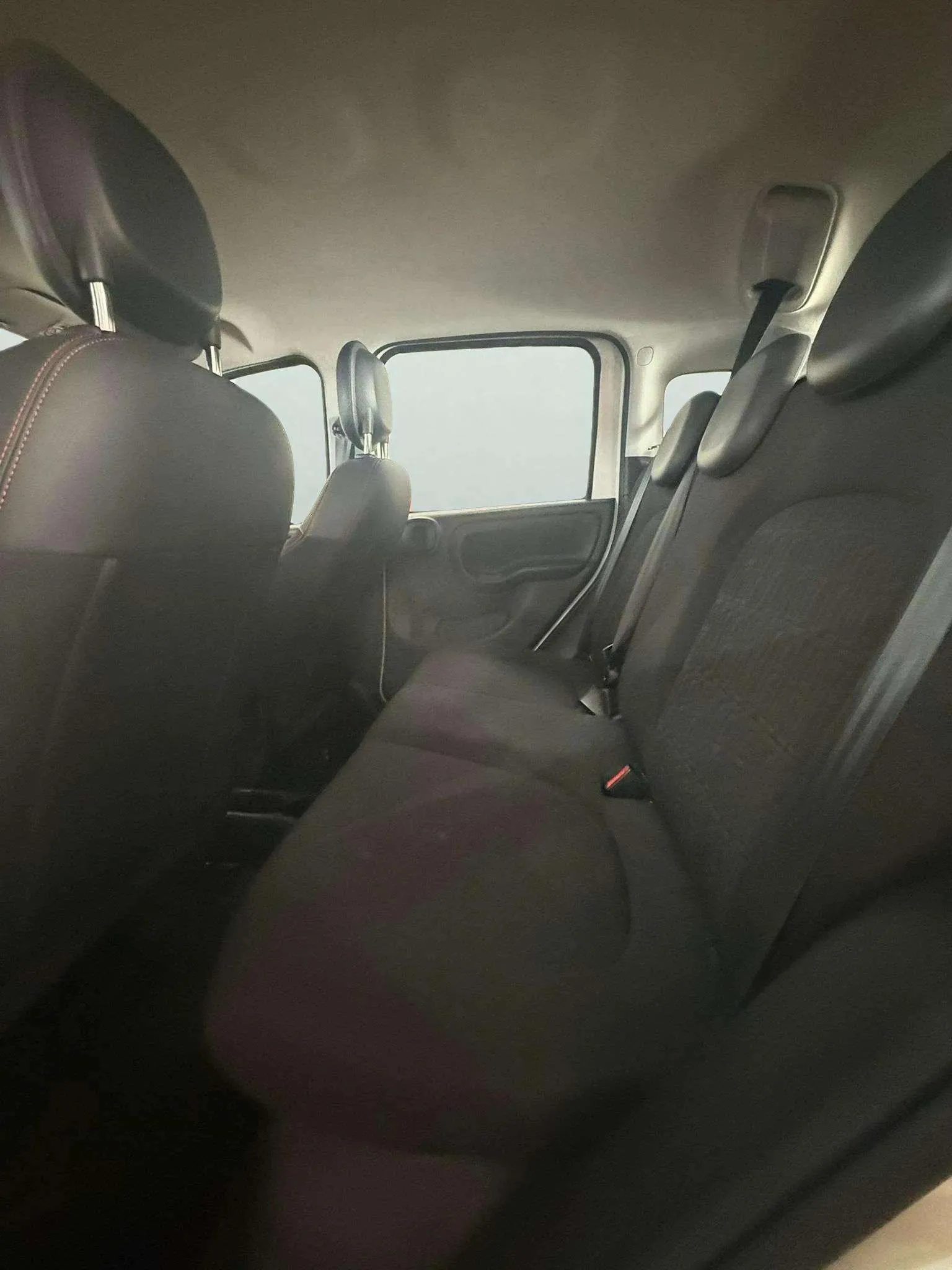 Fiat Panda Red 1.0 Hybrid - foto 9