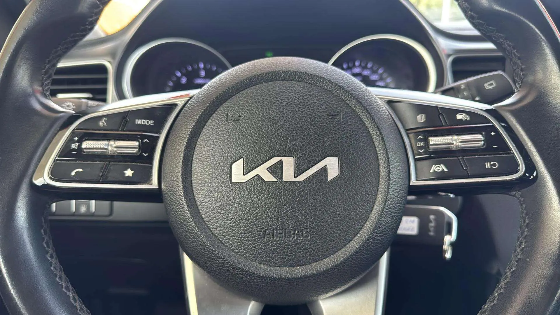 Kia Ceed 1.6 MHEV iMT Concept - foto 13