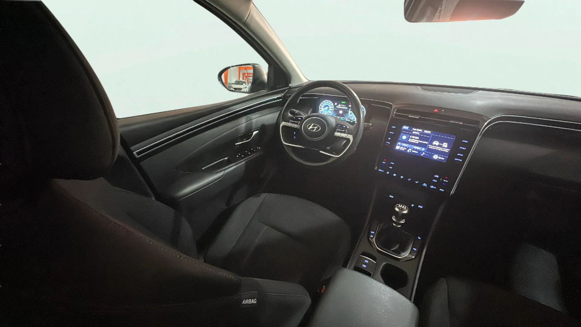 Hyundai Tucson 1.6 CRDi 48V Maxx - foto 9