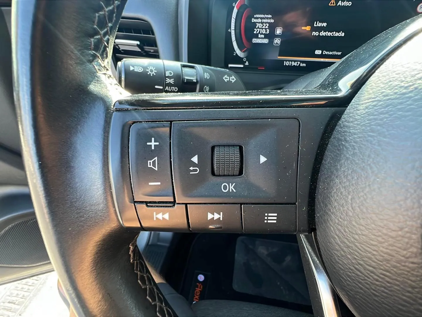 Nissan Qashqai DIG-T N-Connecta - foto 16
