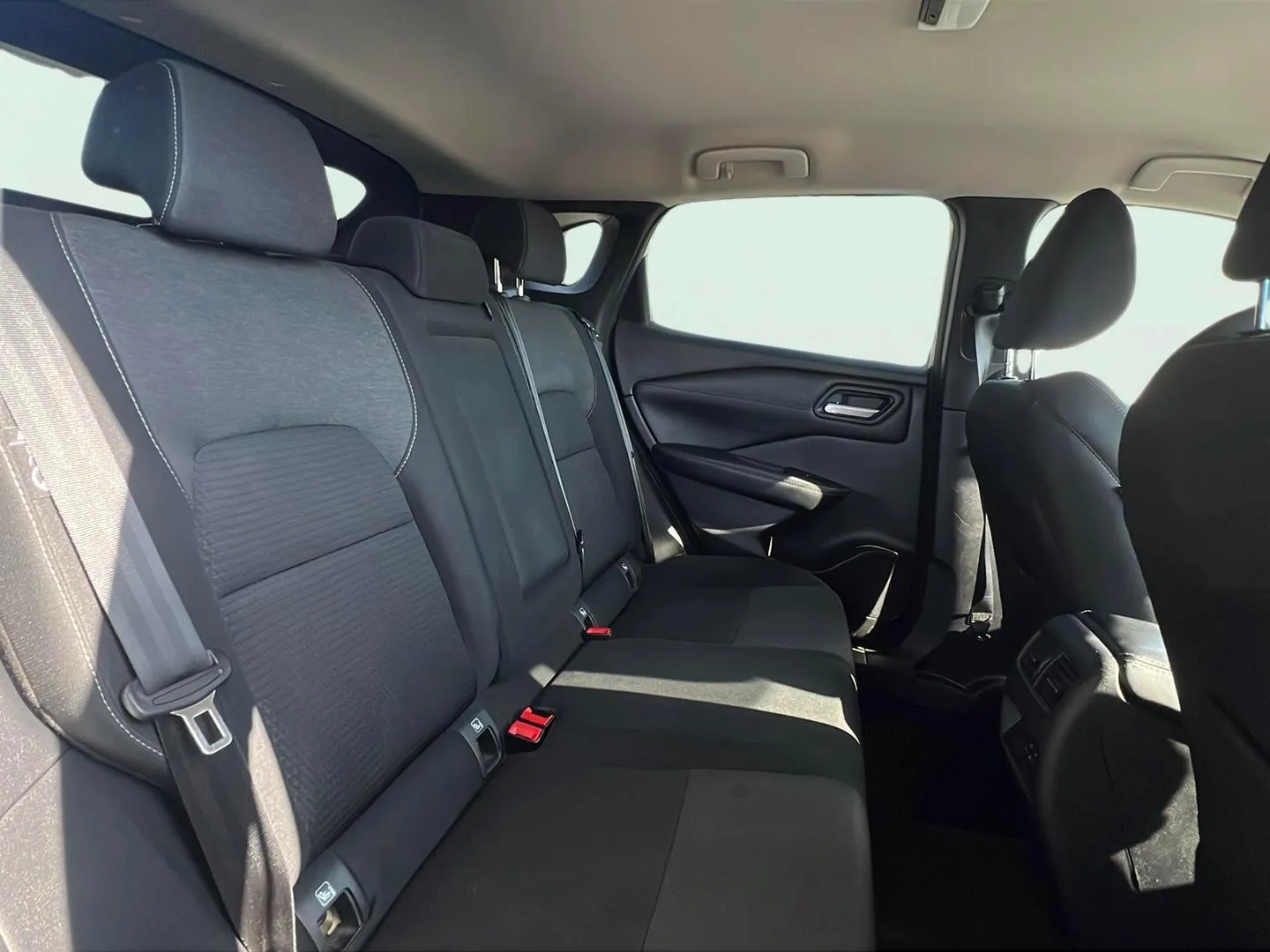 Nissan Qashqai DIG-T N-Connecta - foto 14