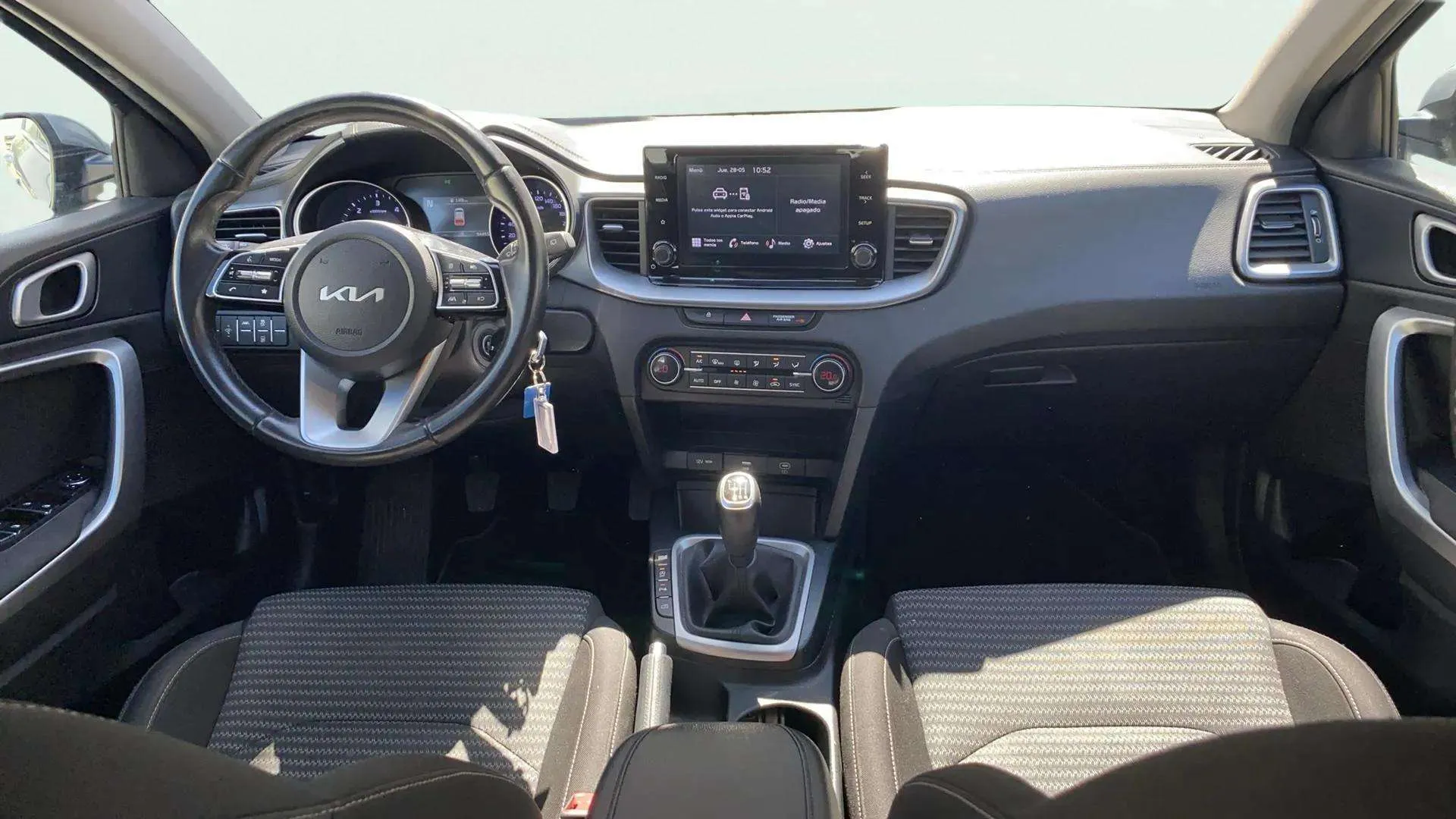 Kia Ceed 1.6 MHEV iMT Drive - foto 11