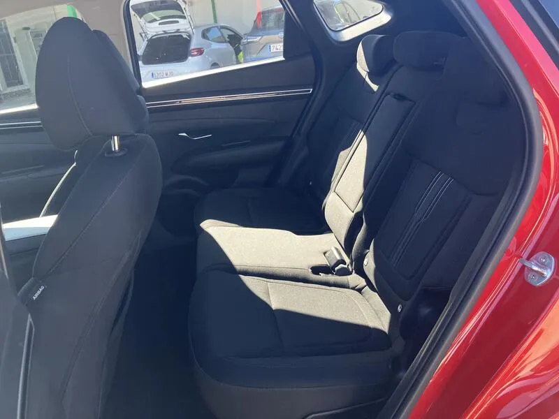 Hyundai Tucson 1.6 T-GDi PHEV Maxx 4x4 - foto 24