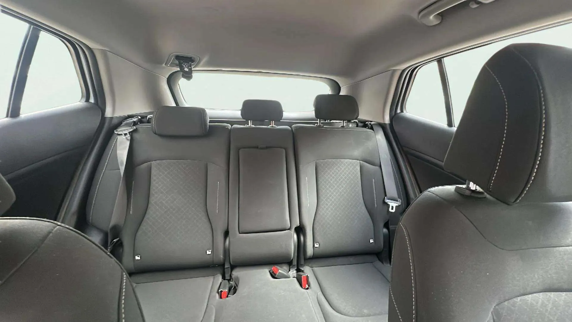 Kia Sportage 1.6 CRDi MHEV Business 4x2 - foto 17