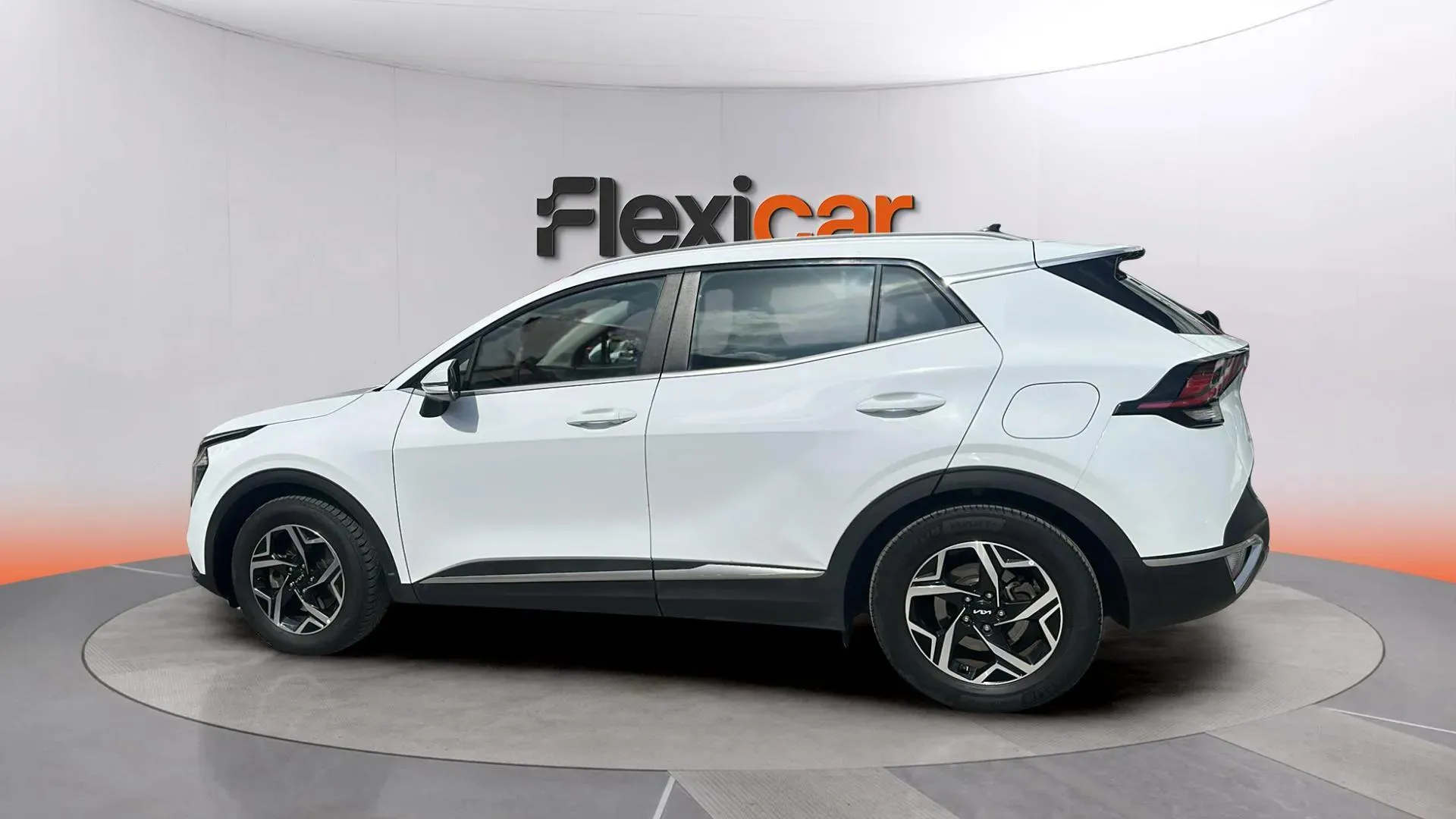 Kia Sportage 1.6 CRDi MHEV Business 4x2 - foto 6