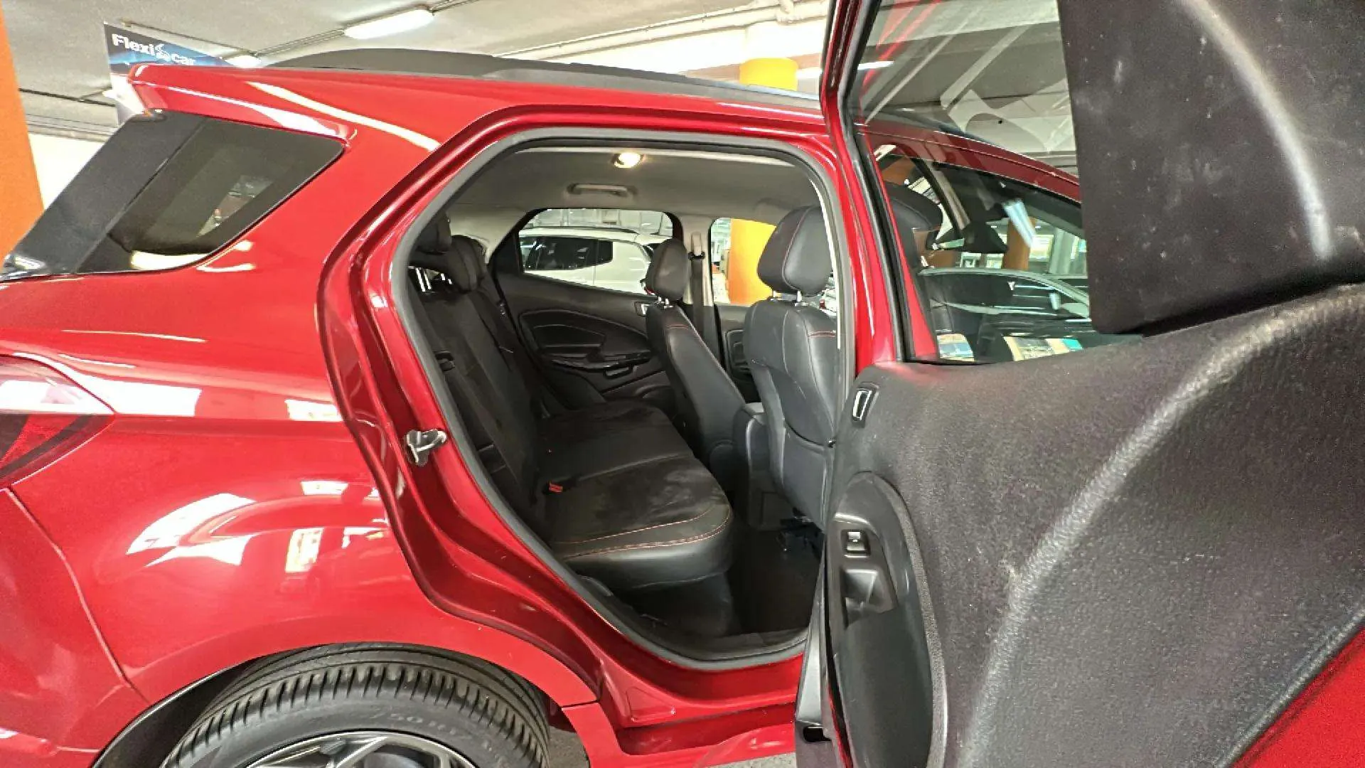 Ford EcoSport 1.0T EcoBoost ST Line - foto 13