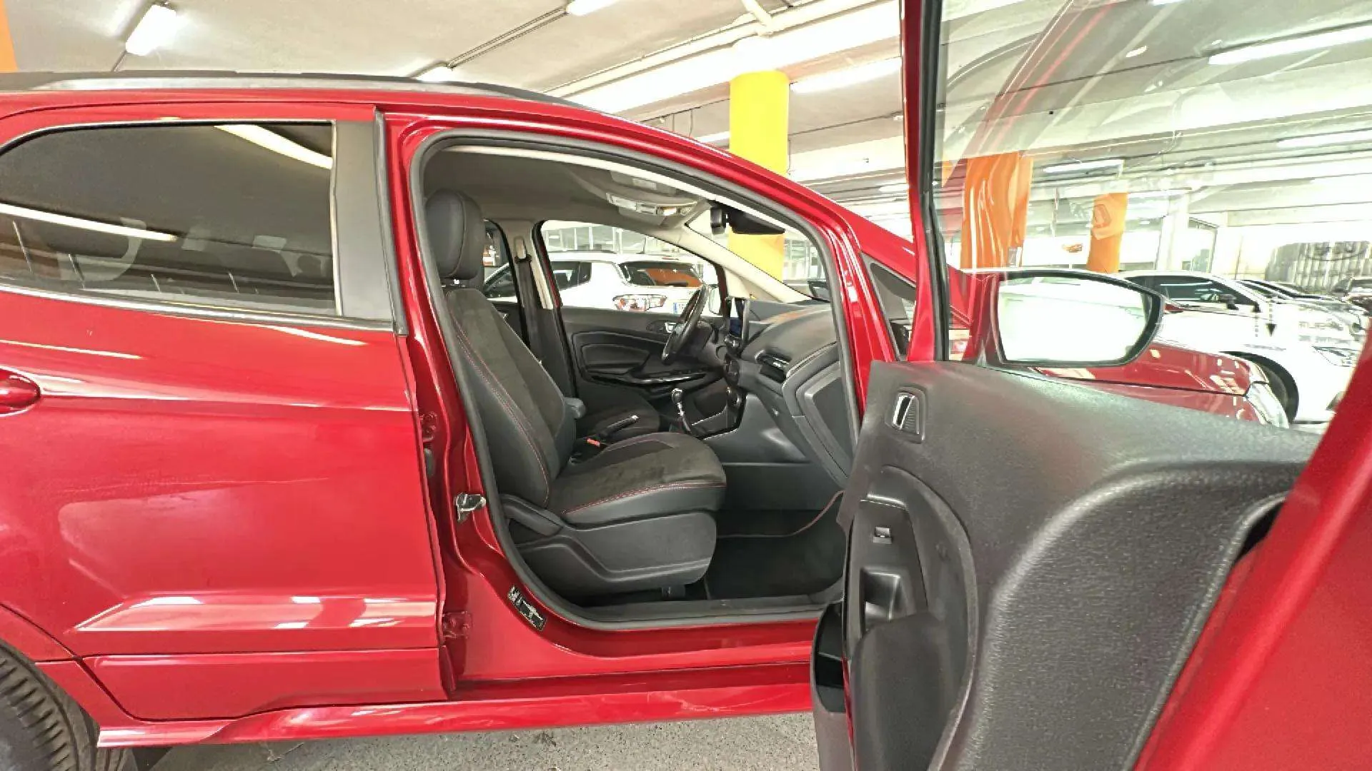 Ford EcoSport 1.0T EcoBoost ST Line - foto 6