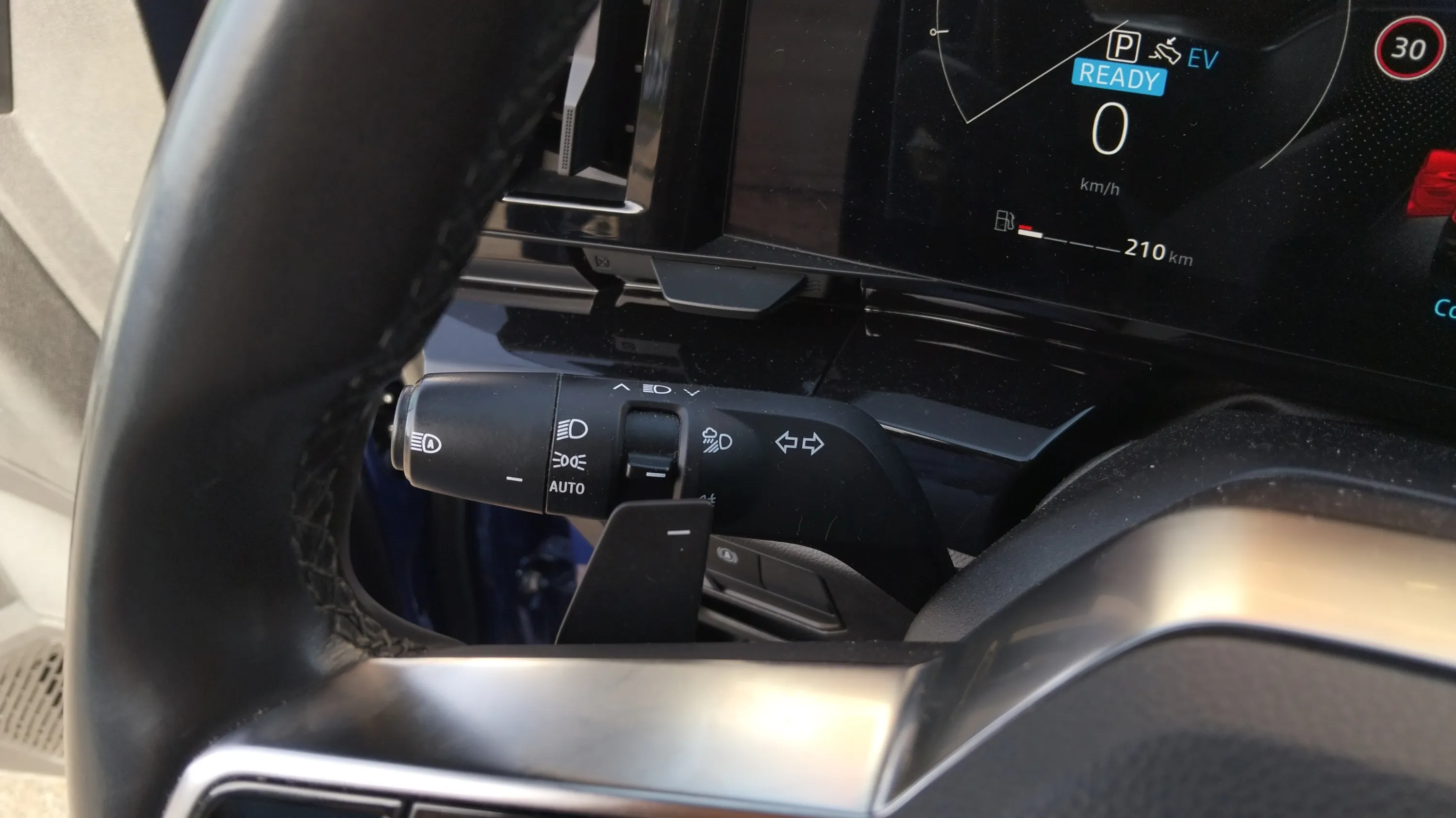 Renault Austral Techno Mild Hybrid - foto 24
