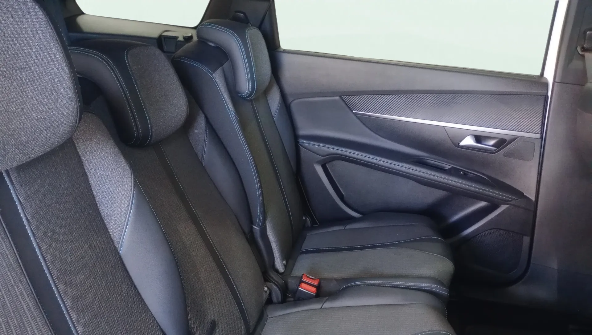 Peugeot 5008 1.2 PureTech Allure Pack - foto 9