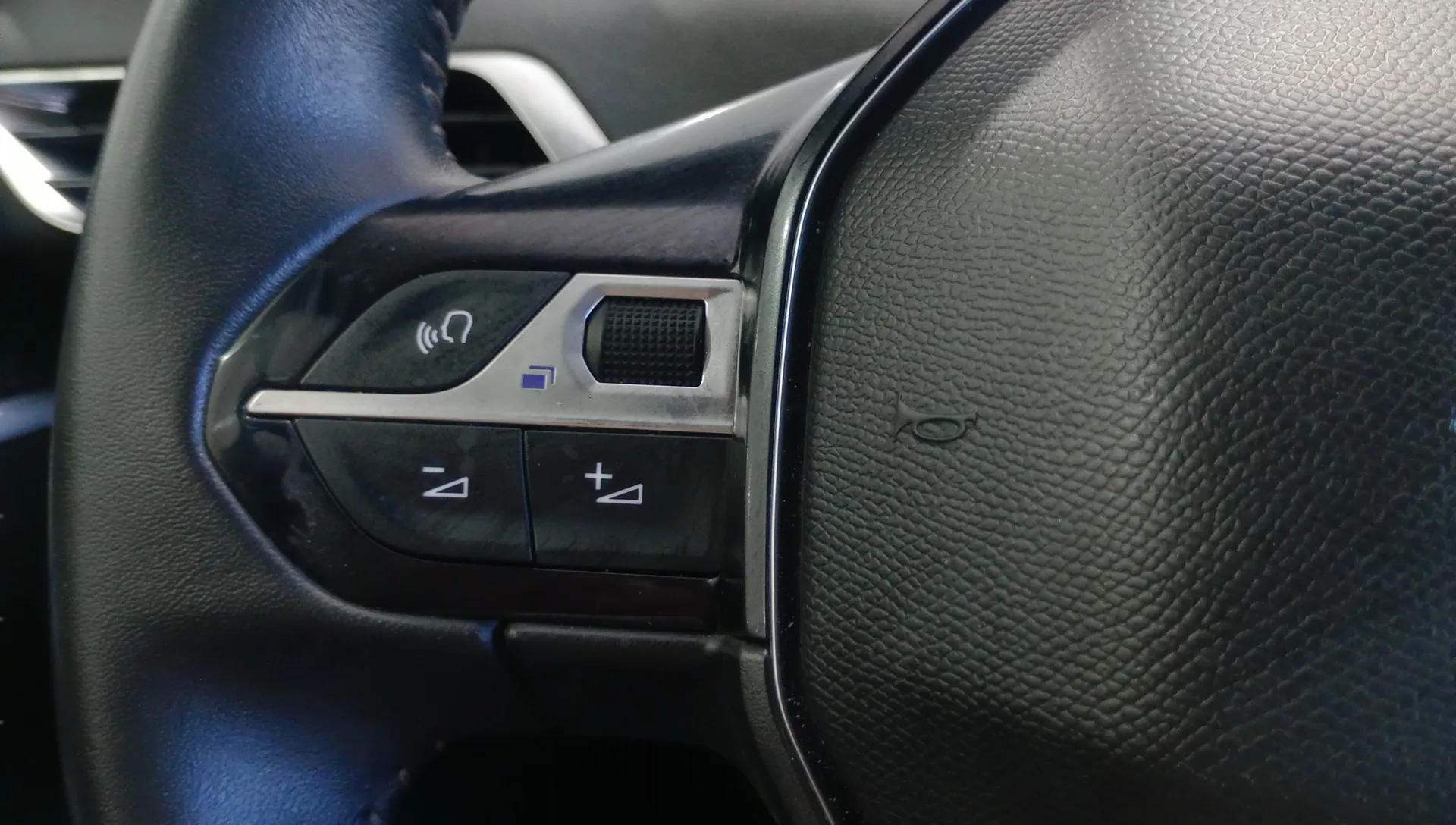 Peugeot 5008 1.2 PureTech Allure Pack - foto 21