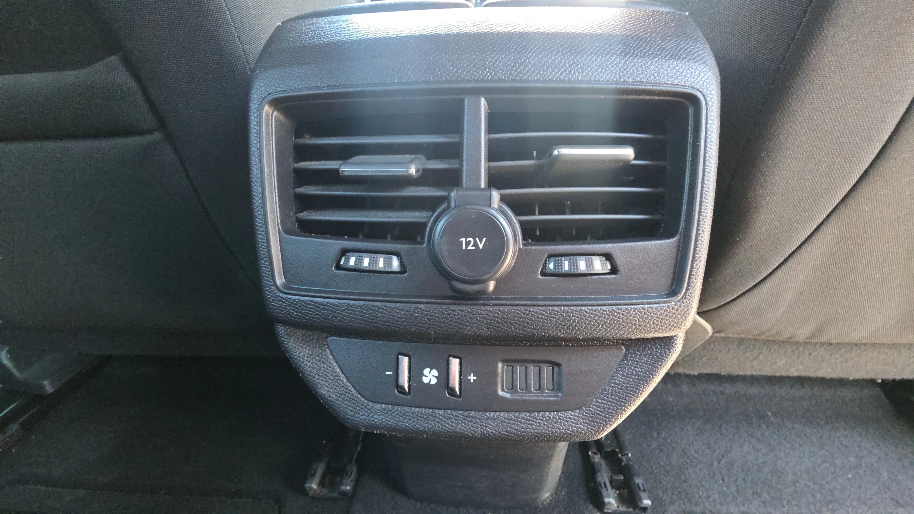 Peugeot 5008 1.2 PureTech Allure Pack - foto 18