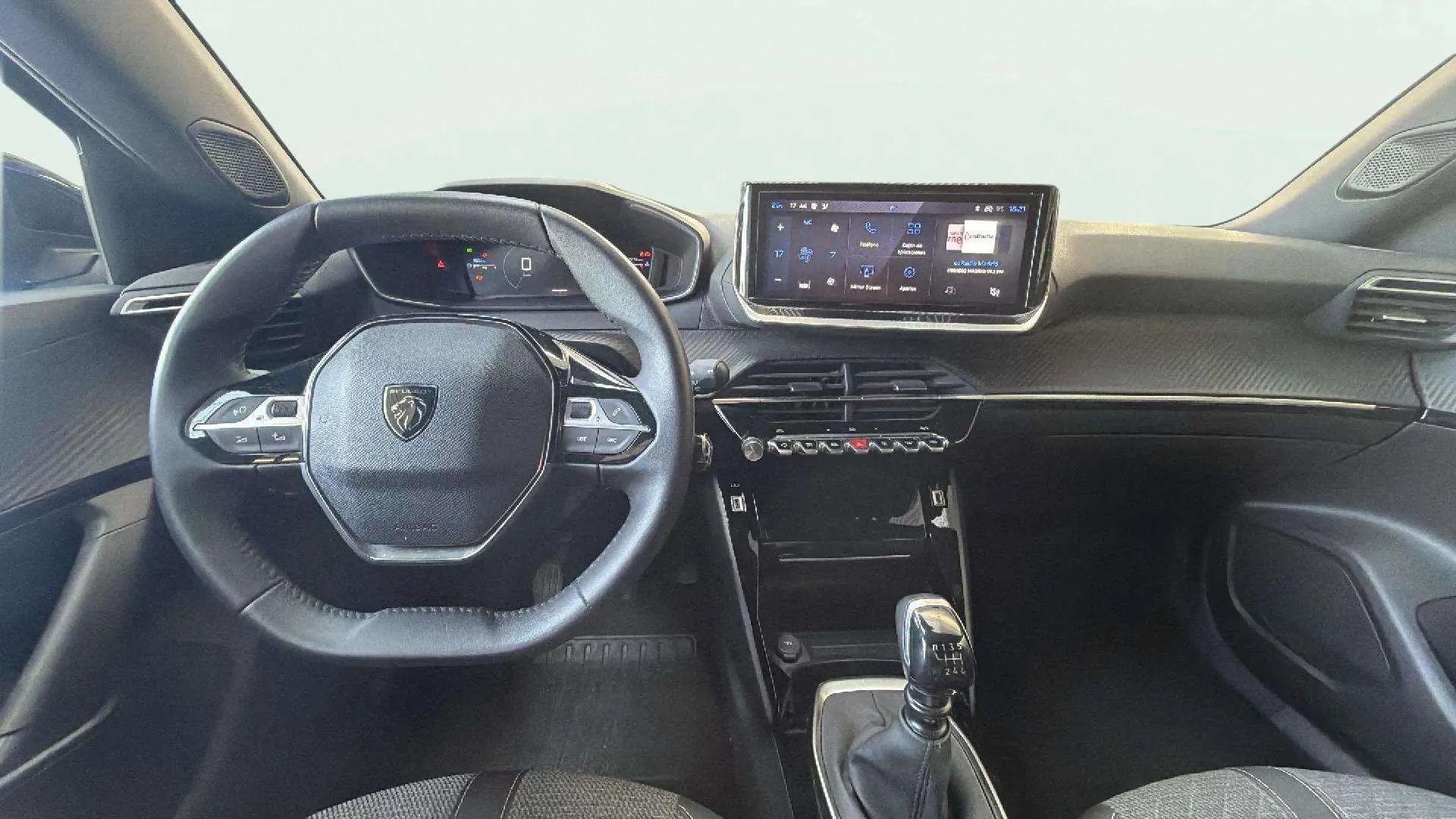 Peugeot 2008 Allure PureTech 100 - foto 16