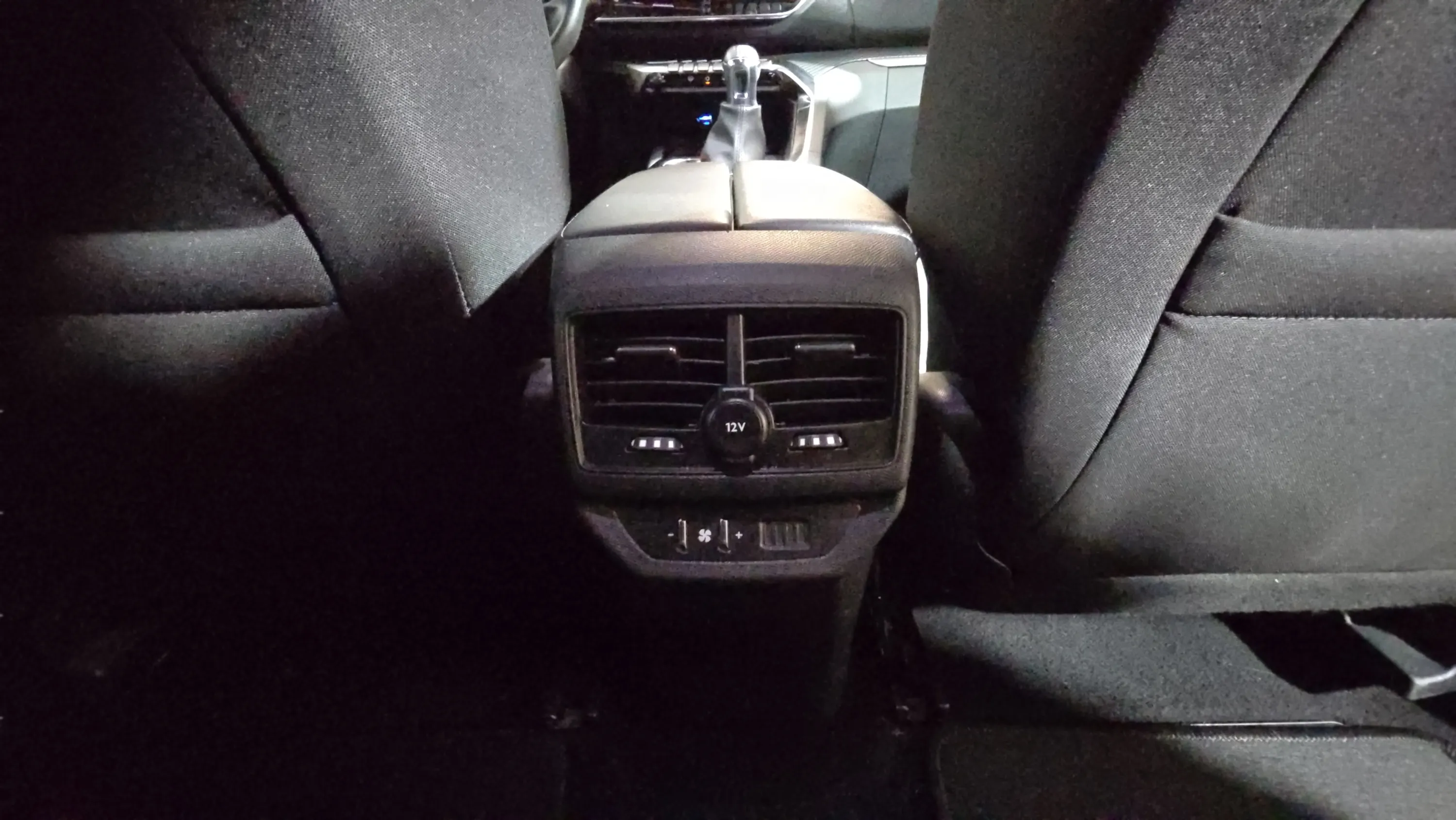 Peugeot 5008 1.2 PureTech Allure Pack - foto 19