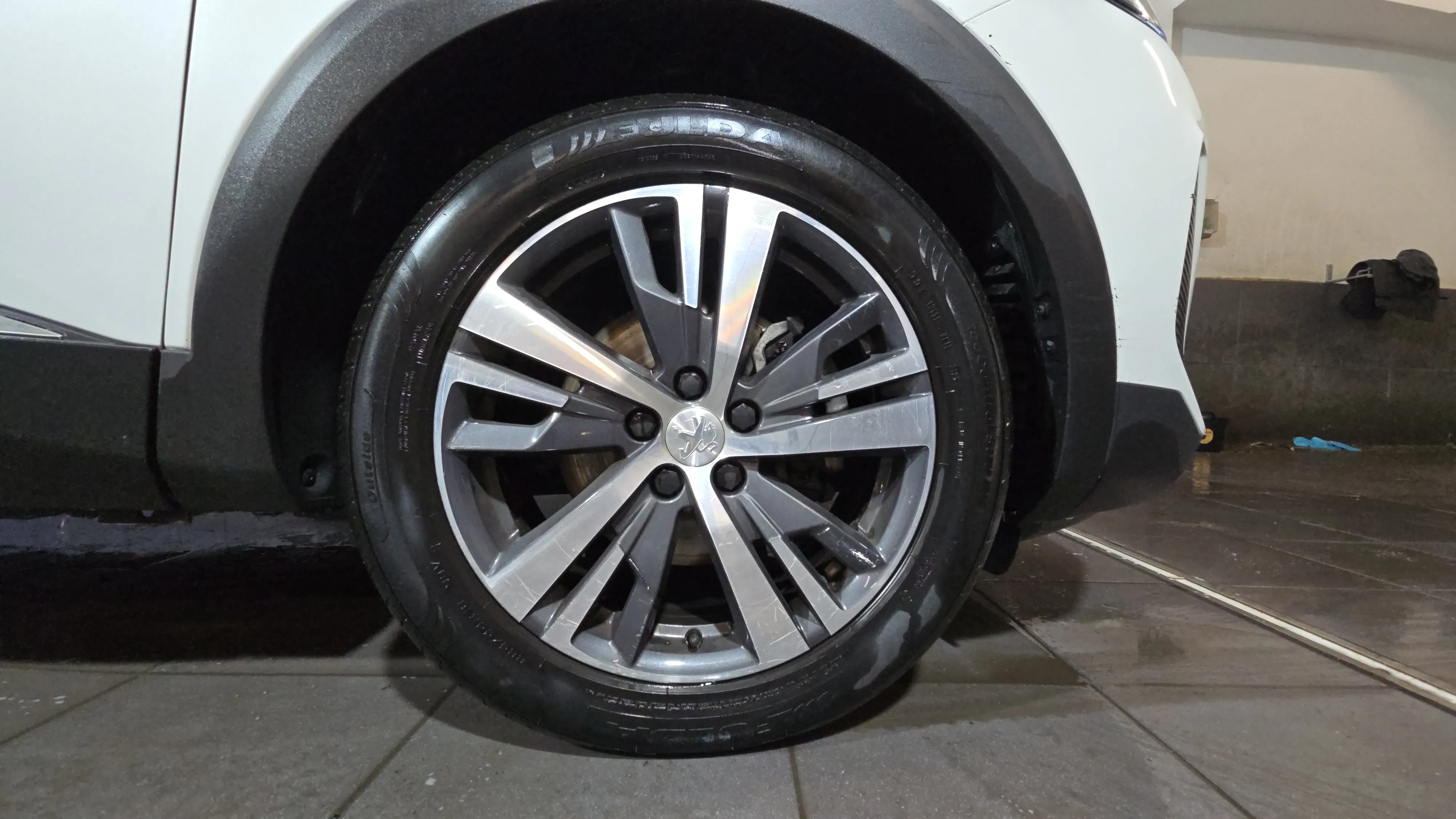 Peugeot 5008 1.2 PureTech Allure Pack - foto 23