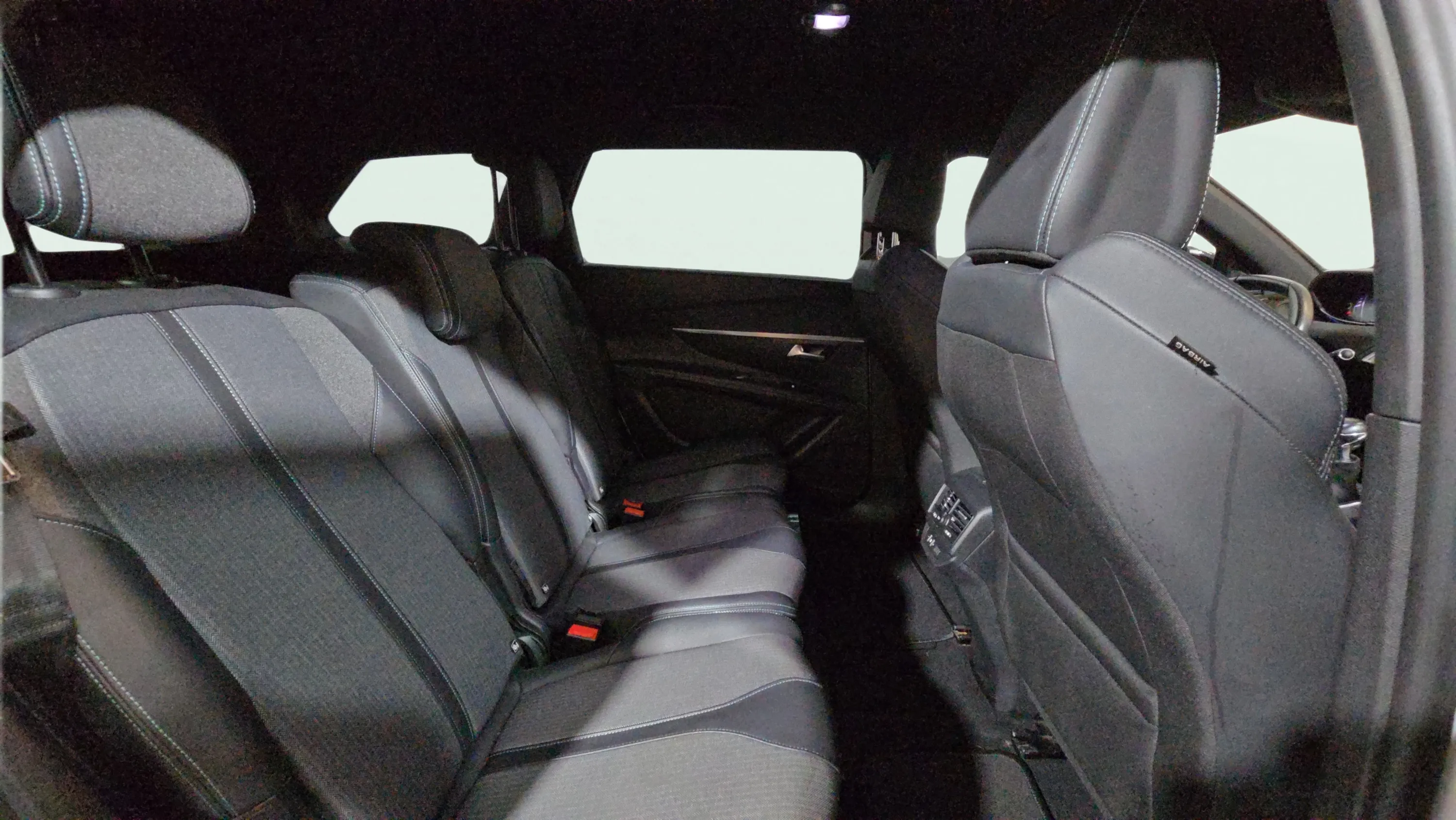 Peugeot 5008 1.2 PureTech Allure Pack - foto 17