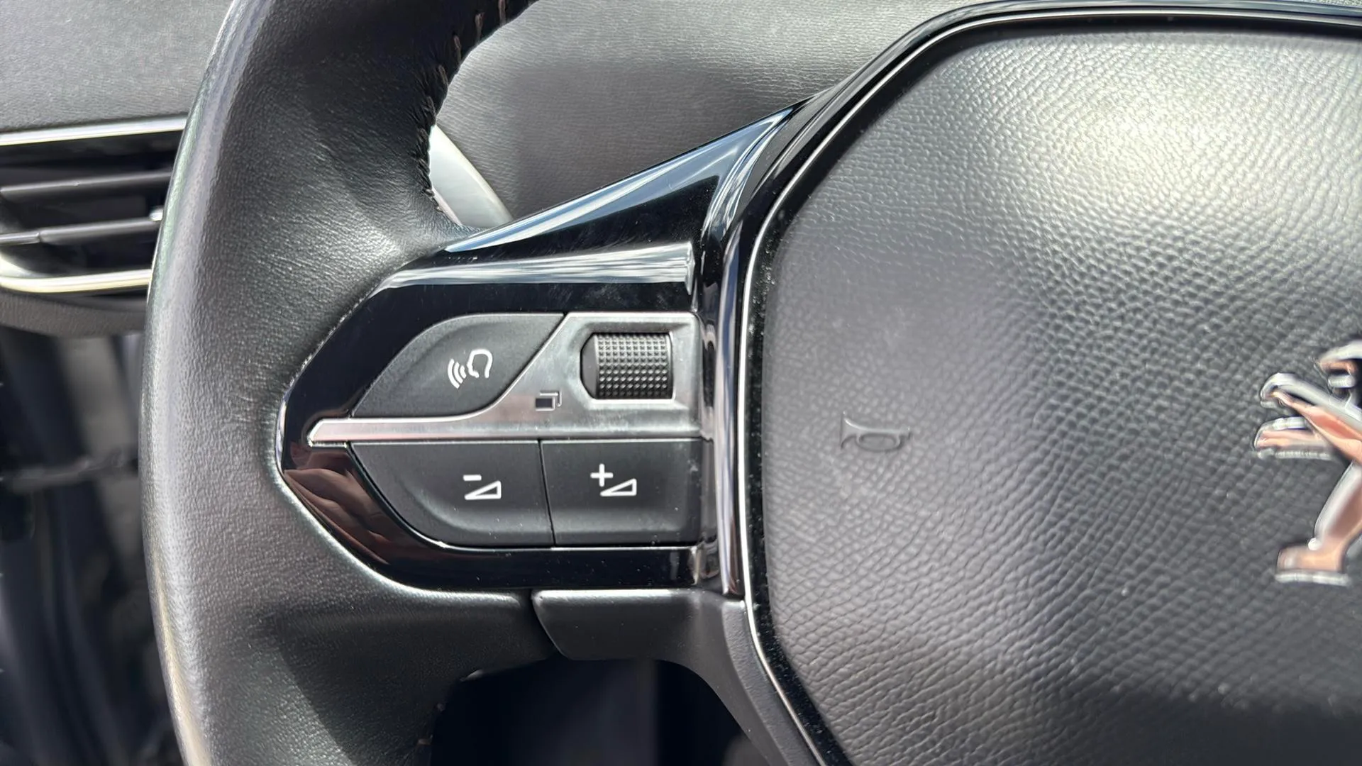Peugeot 5008 1.2 PureTech Allure Pack - foto 15
