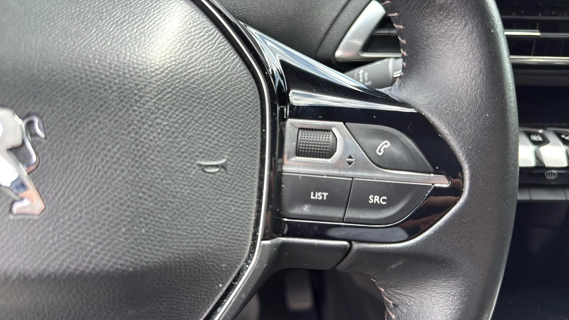 Peugeot 5008 1.2 PureTech Allure Pack - foto 16