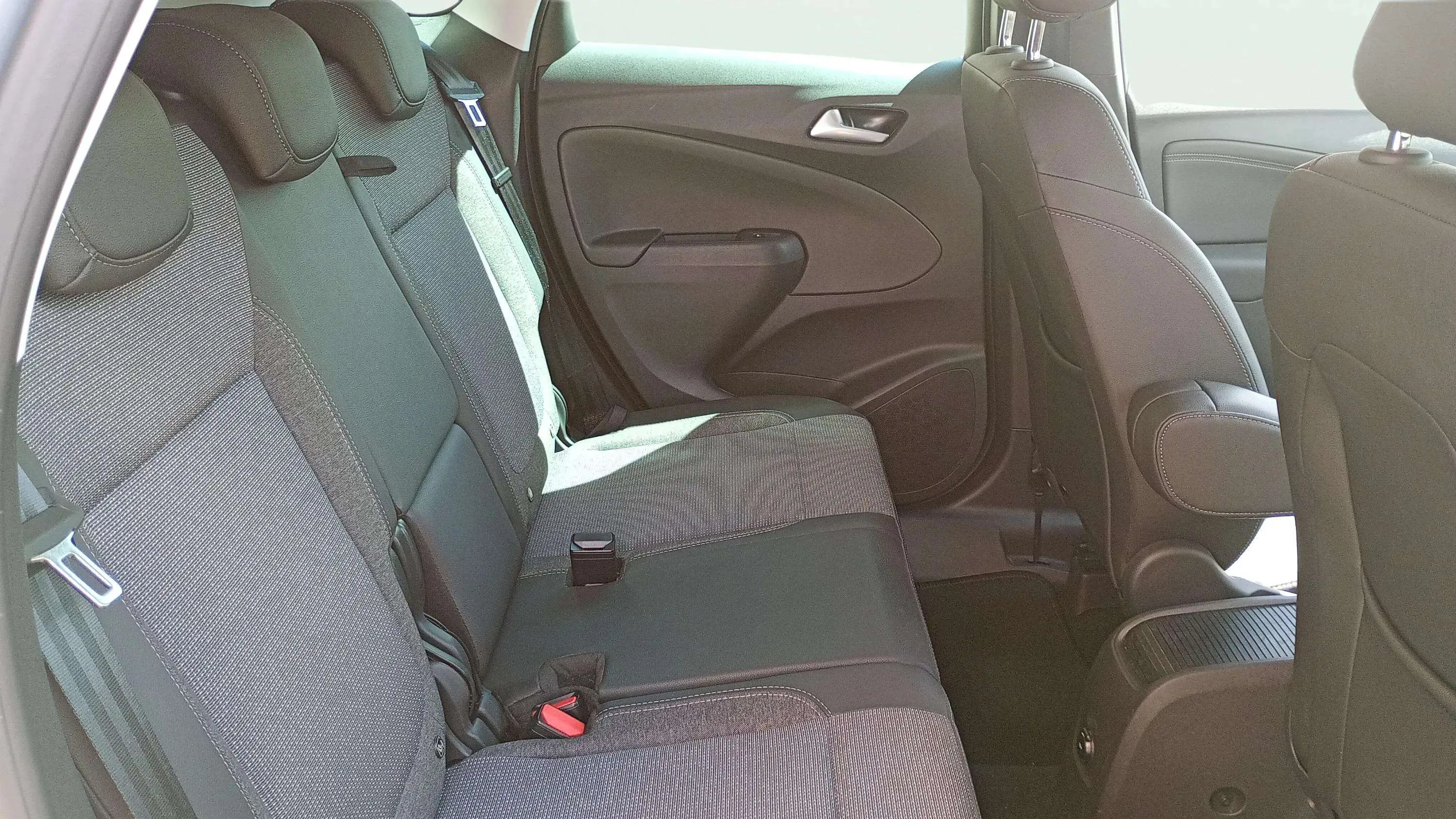 Opel Crossland 1.2 Elegance - foto 11