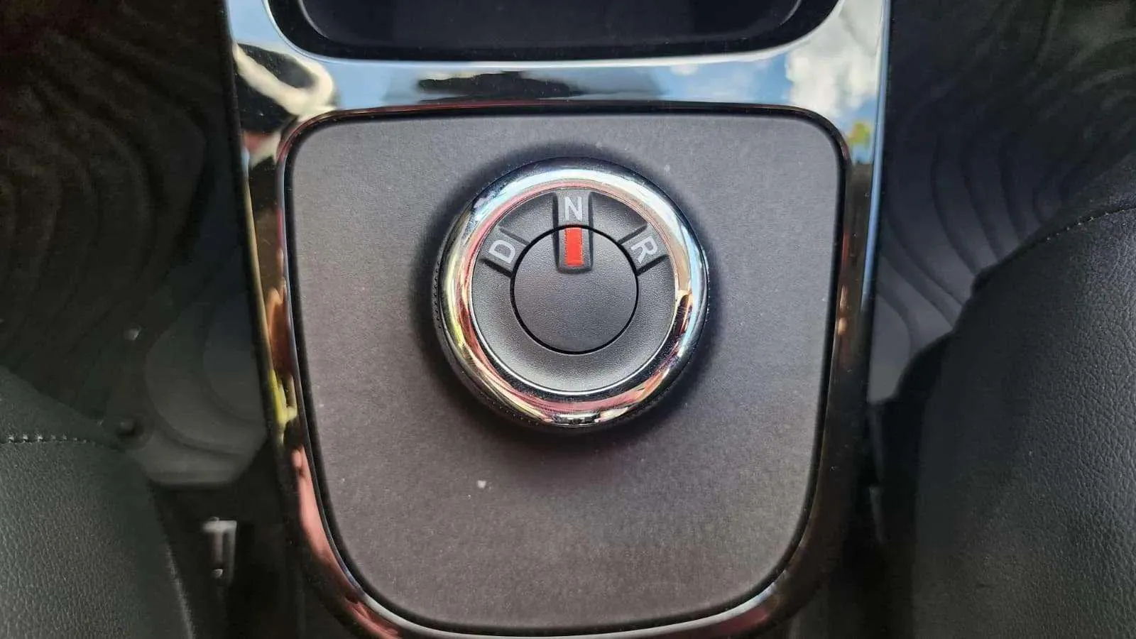 Dacia Spring Essential Electric - foto 18