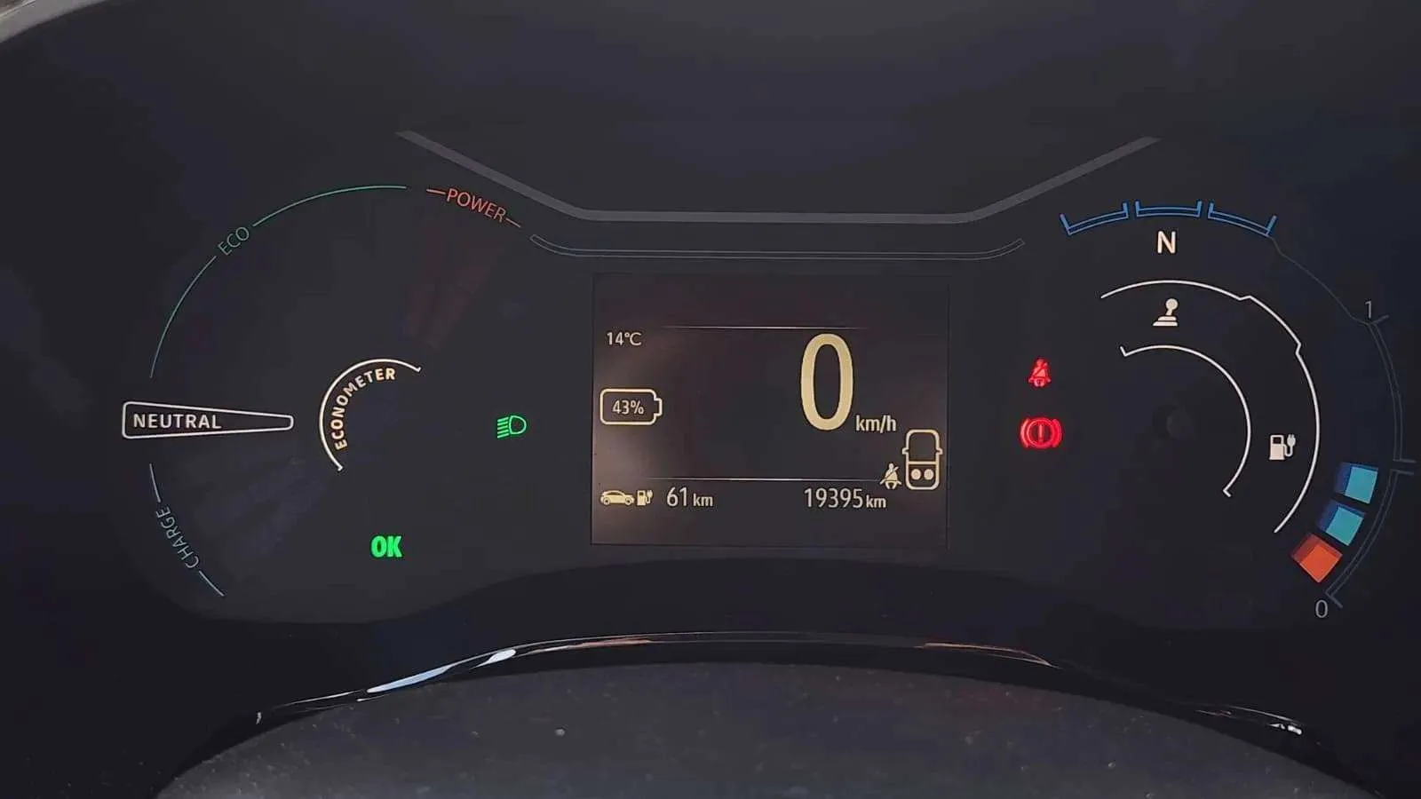 Dacia Spring Essential Electric - foto 13