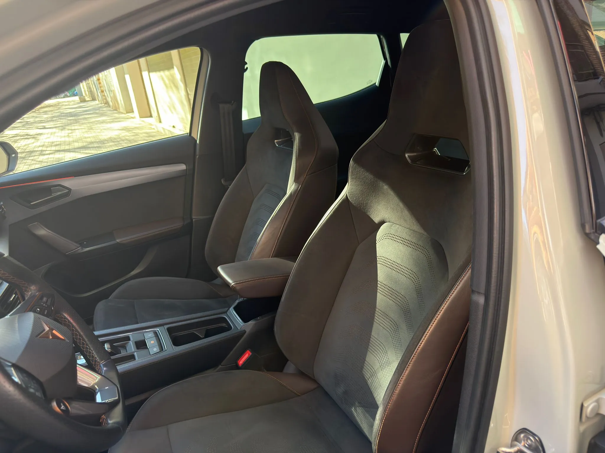 Cupra Formentor 2.5 TSI VZ5 TG 4Drive DSG - foto 6