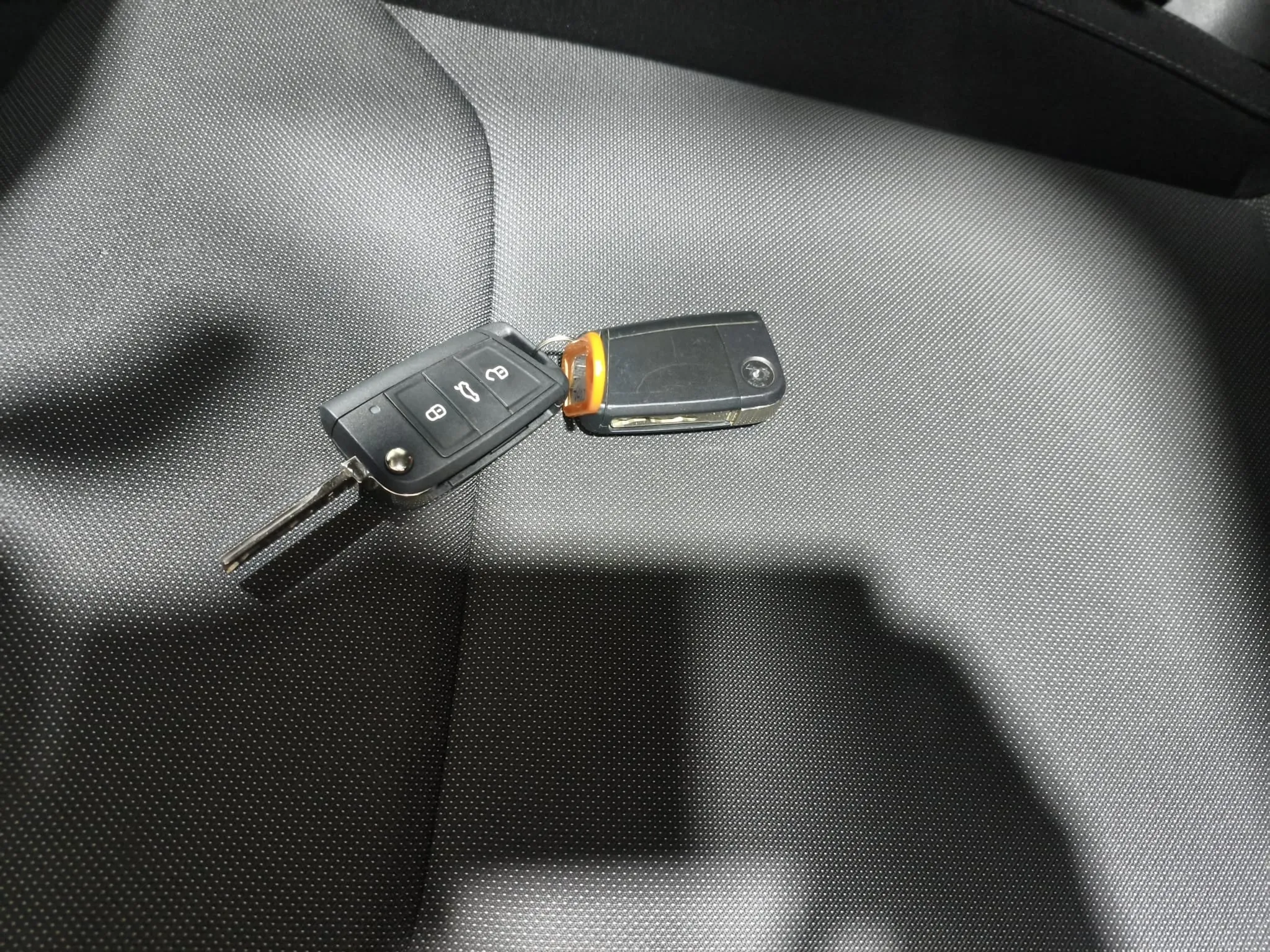 Škoda Fabia 1.0 MPI Active - foto 16
