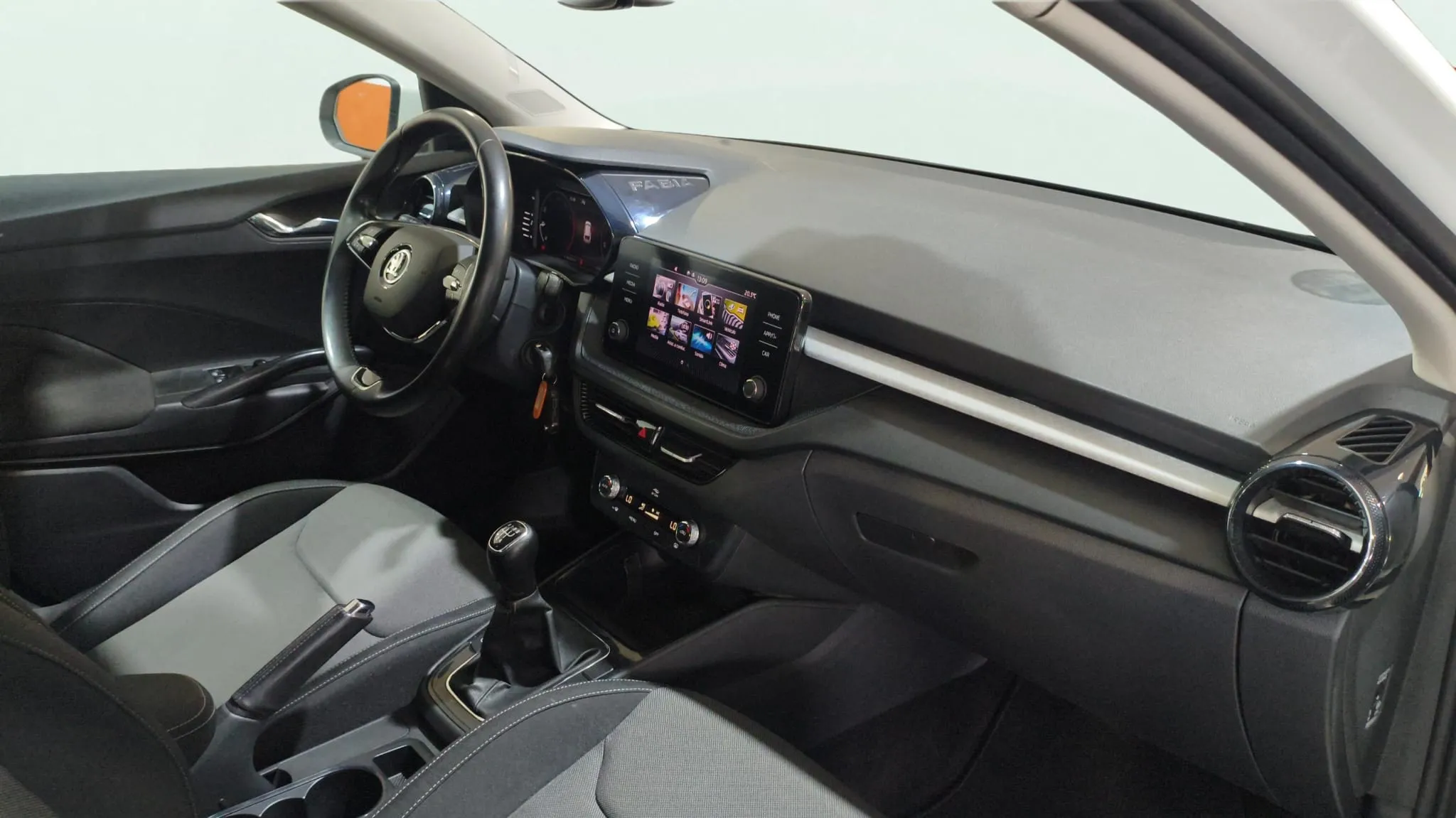 Škoda Fabia 1.0 MPI Active - foto 10