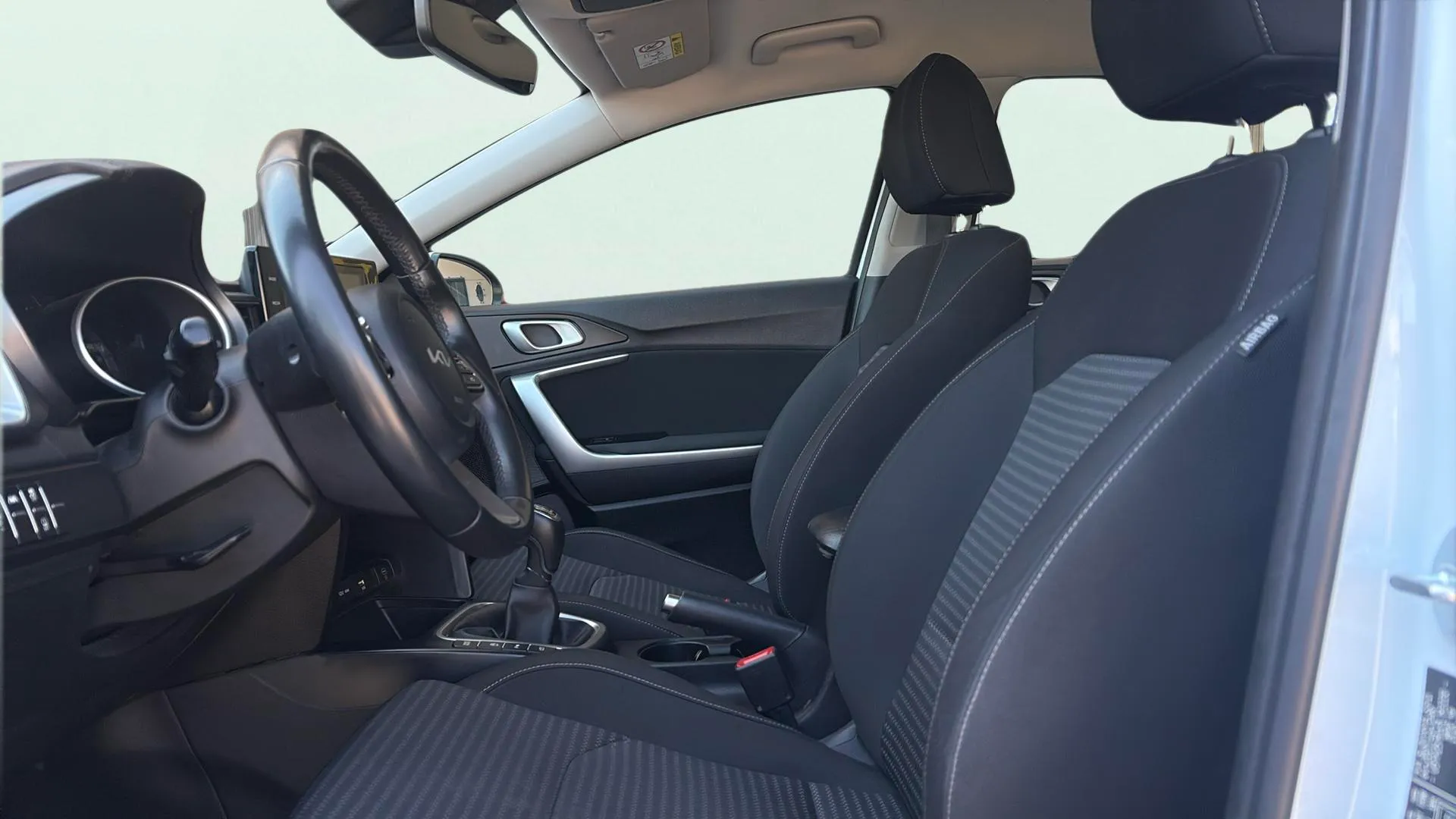 Kia Ceed 1.6 MHEV iMT Drive - foto 10