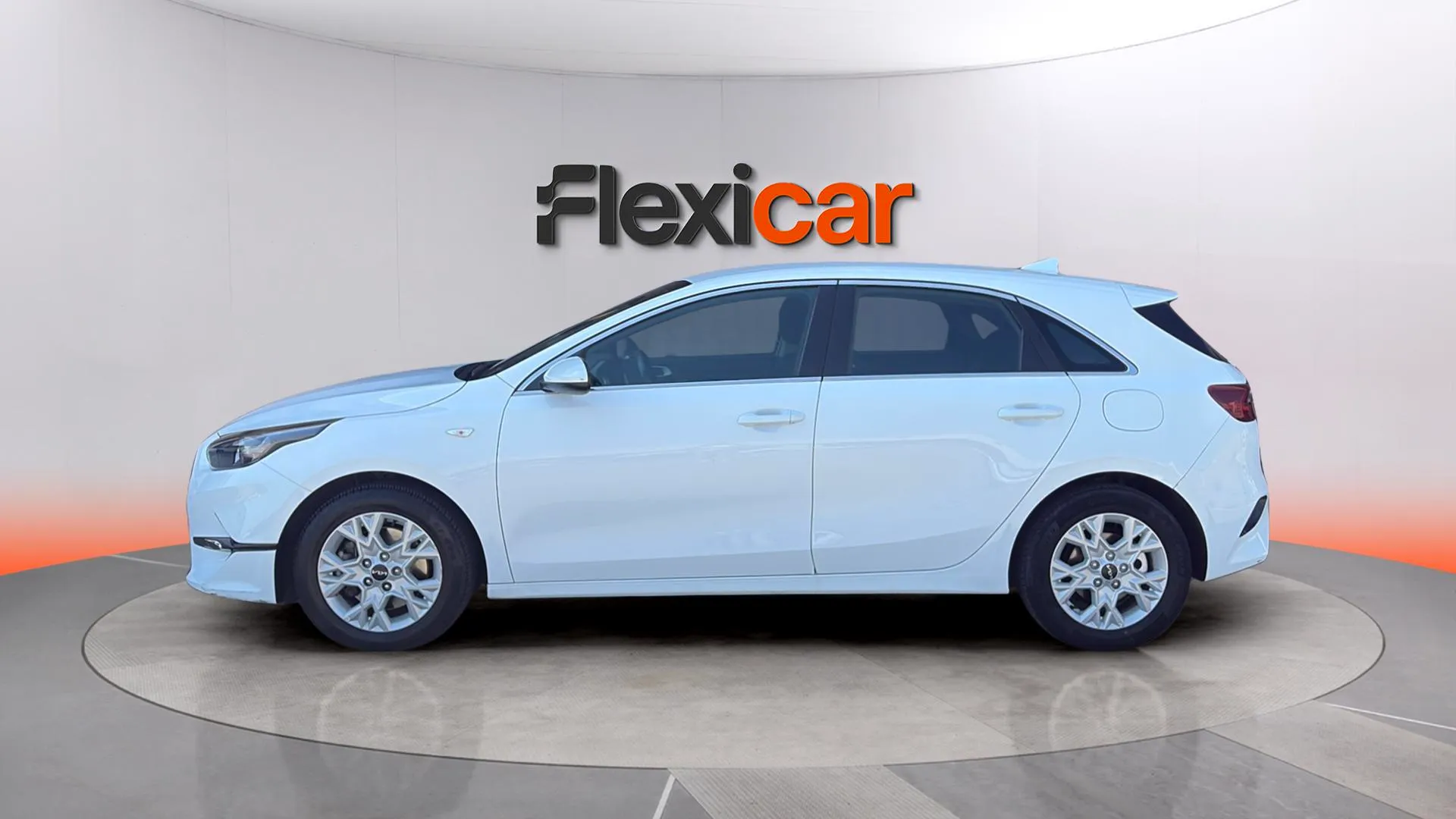 Kia Ceed 1.6 MHEV iMT Drive - foto 5