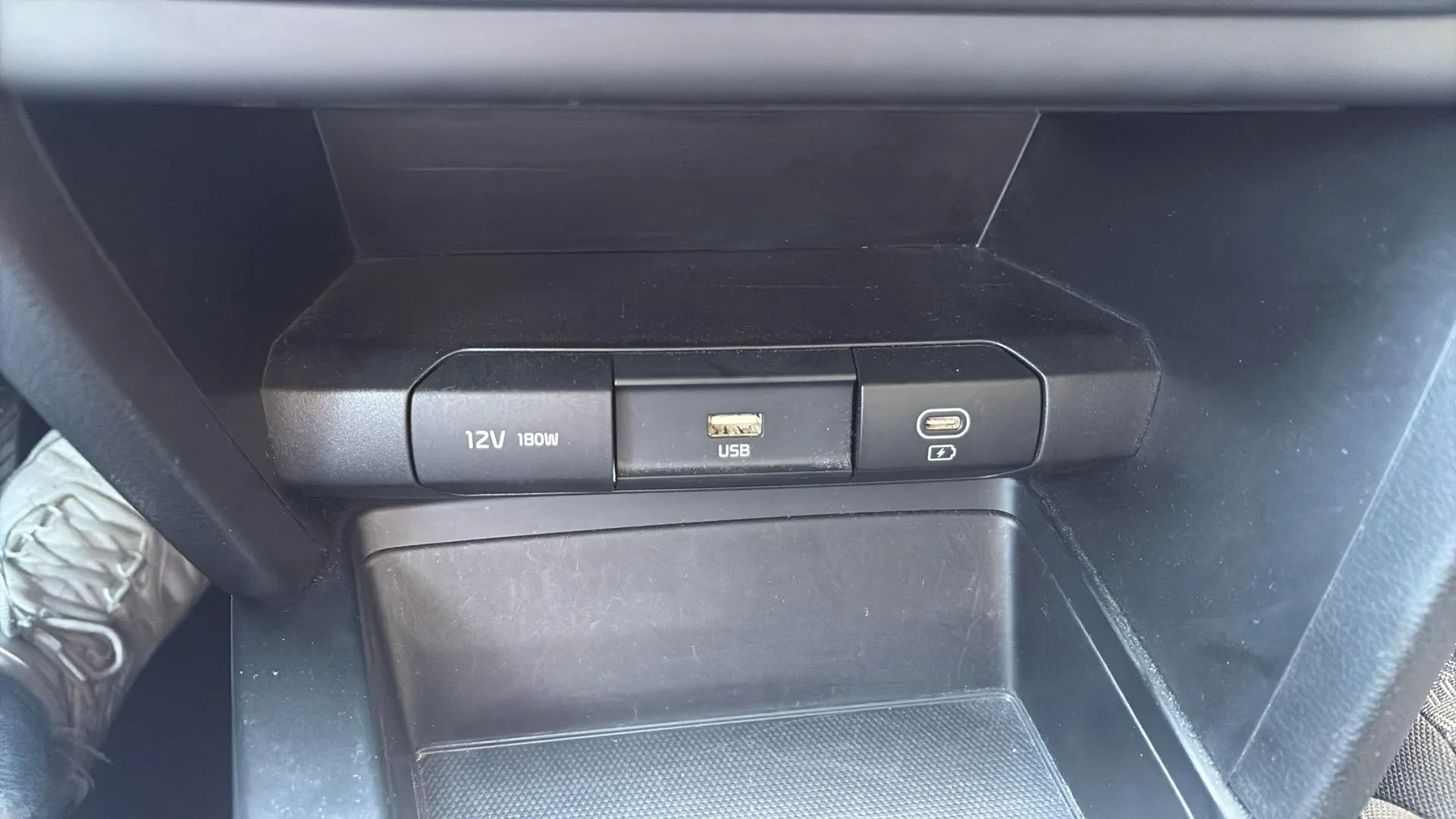 Kia Ceed 1.6 MHEV iMT Drive - foto 23