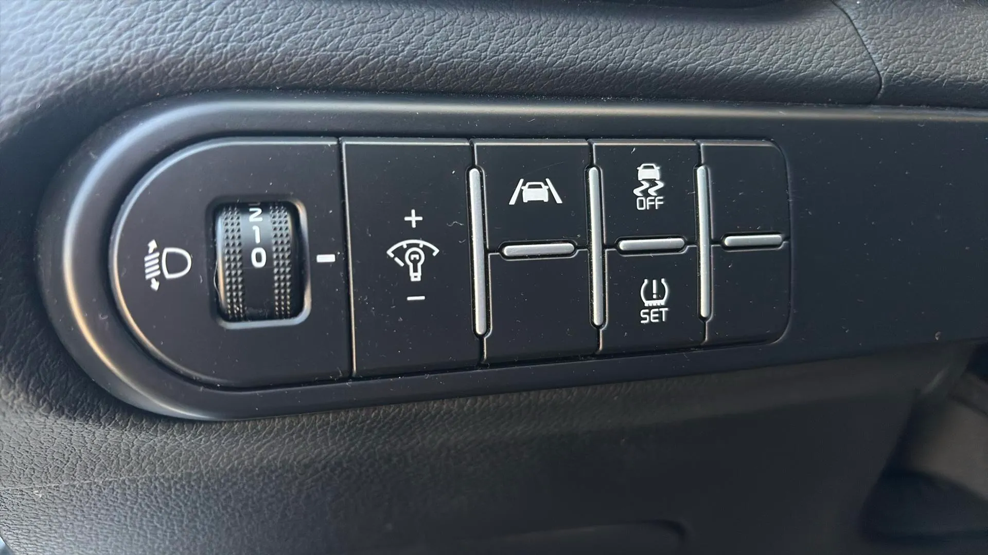Kia Ceed 1.6 MHEV iMT Drive - foto 18