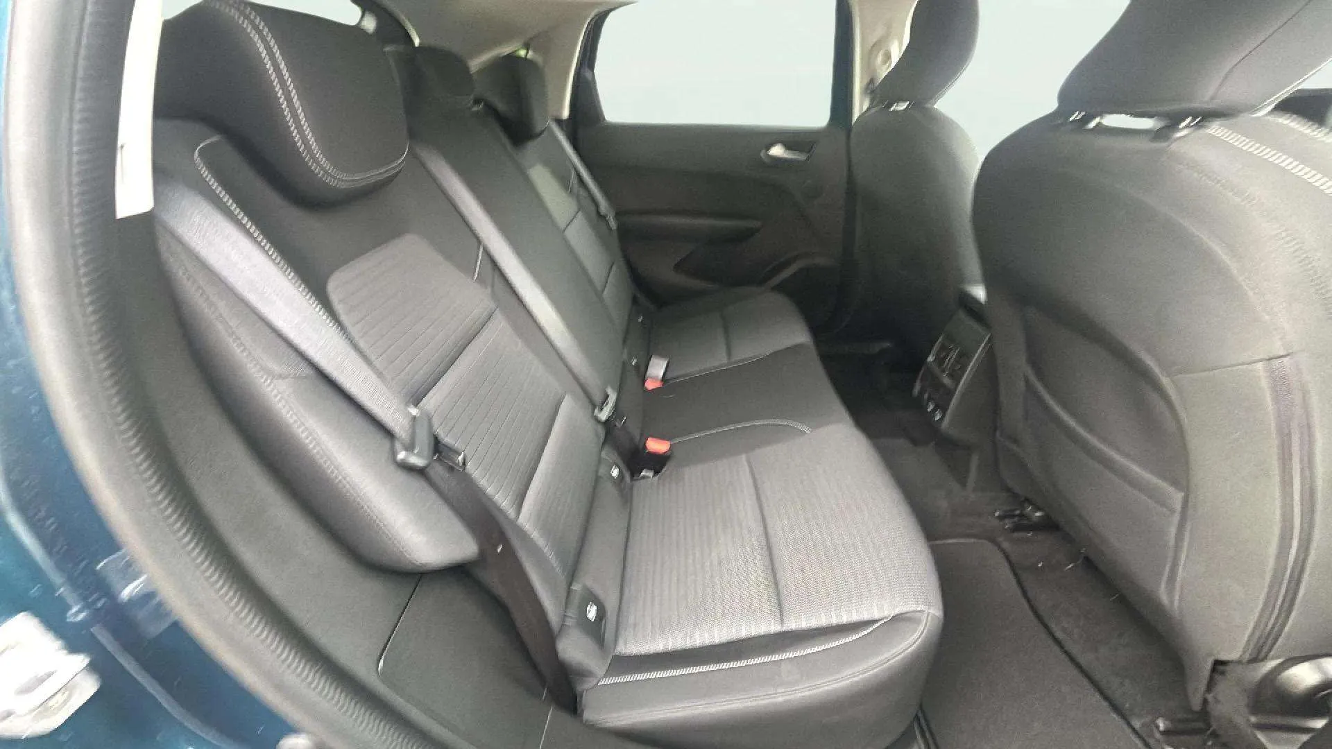 Renault Arkana Evolution TCe EDC mild hybr - foto 18